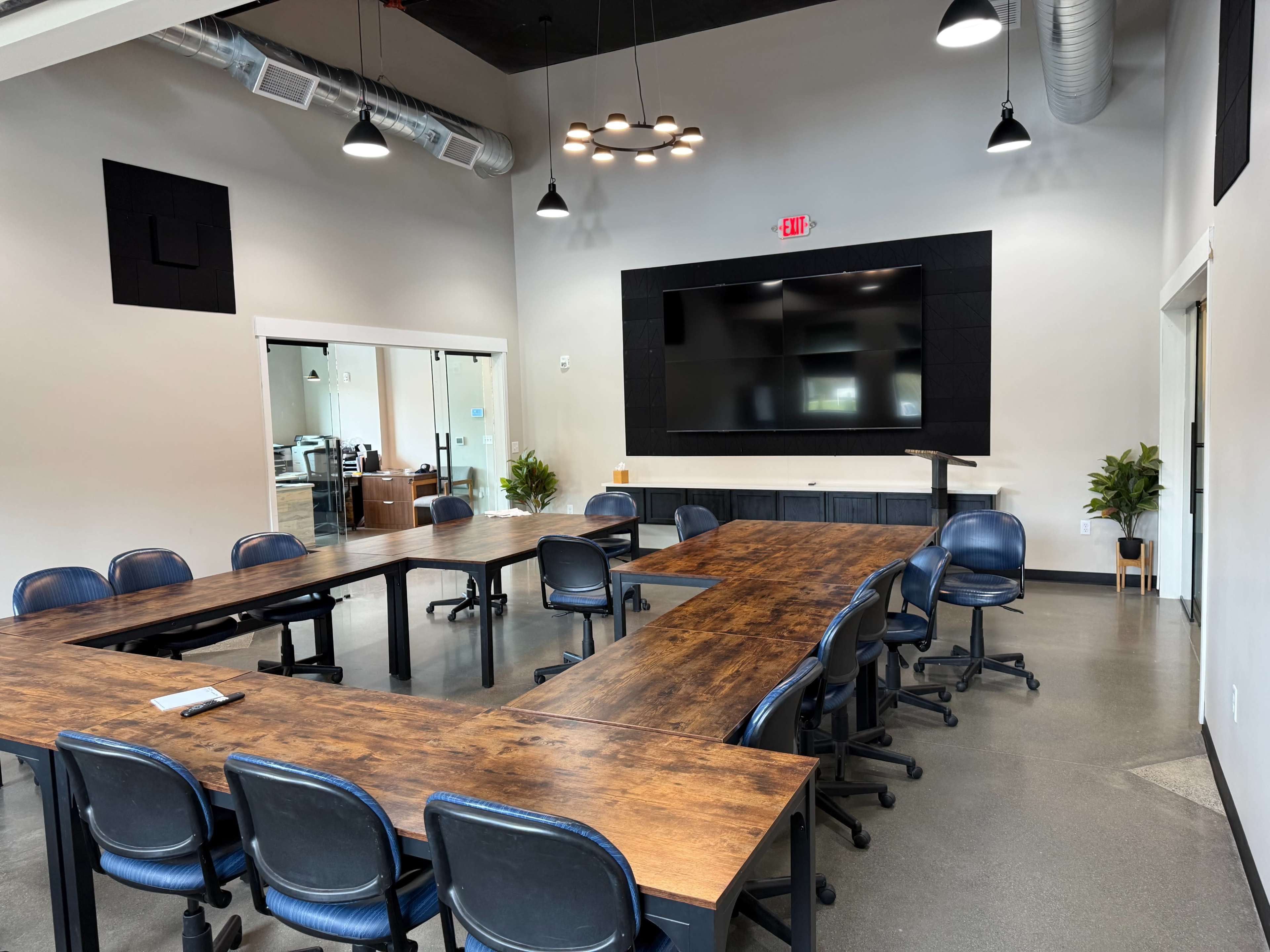 SE King County Brand New Modern Conference Room Image in Black Diamond, Black Diamond, WA