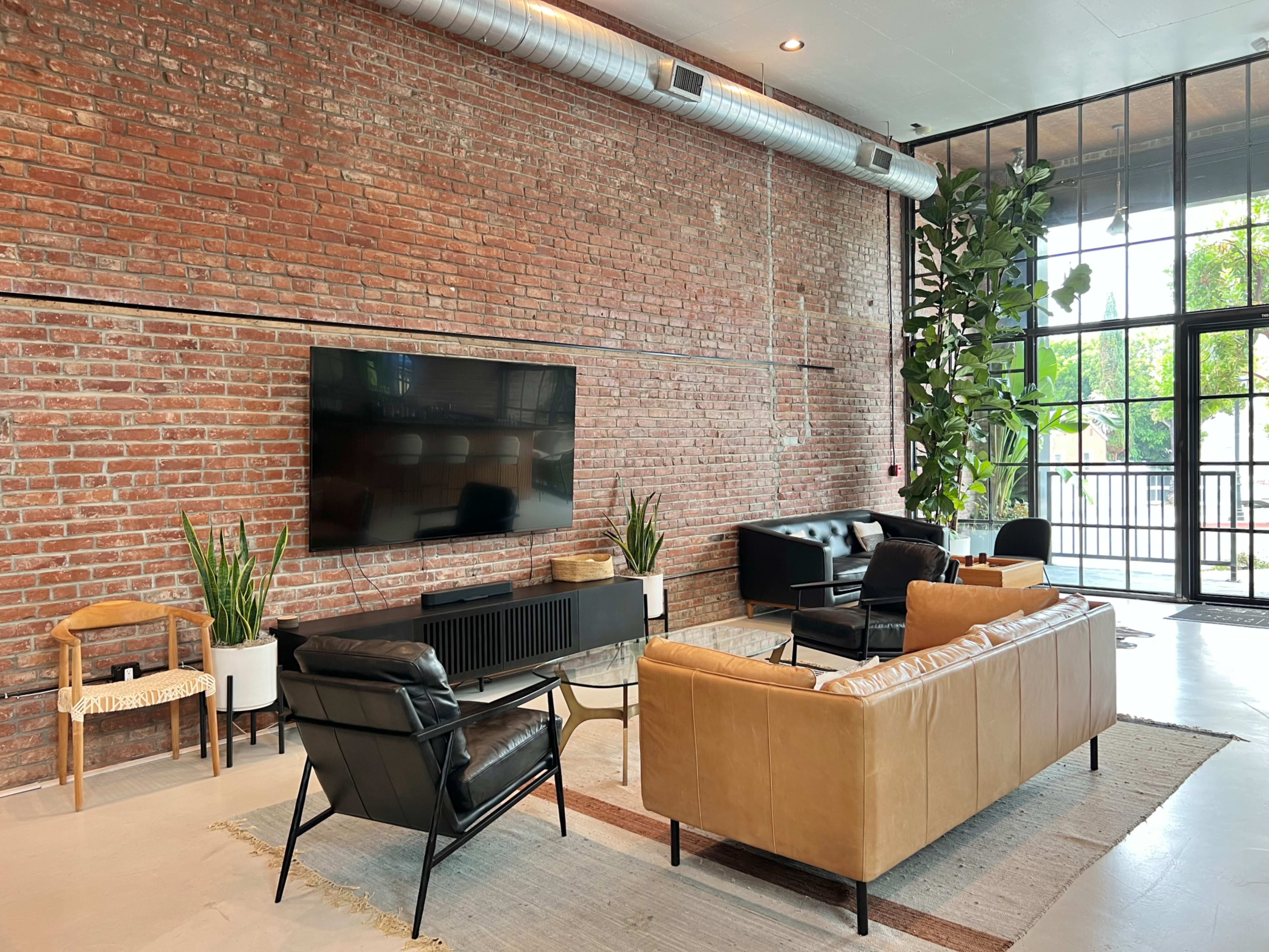 Modern Lounge for Events, Shoots & Meetings Image in El Segundo, El Segundo, CA
