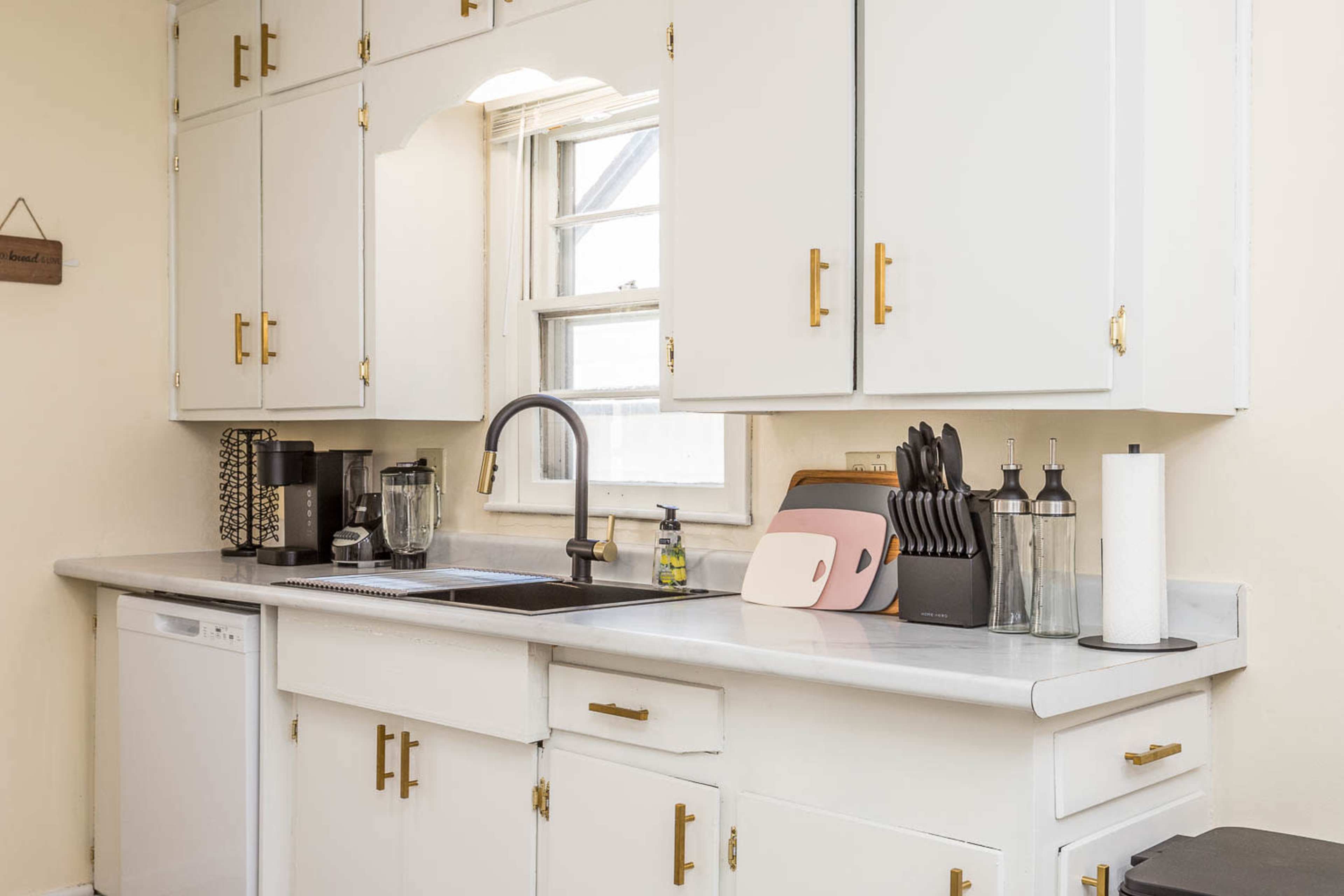 Sunlit Serenity | Near McKennan Park | Pool Table Image in Sioux Falls, Sioux Falls, SD