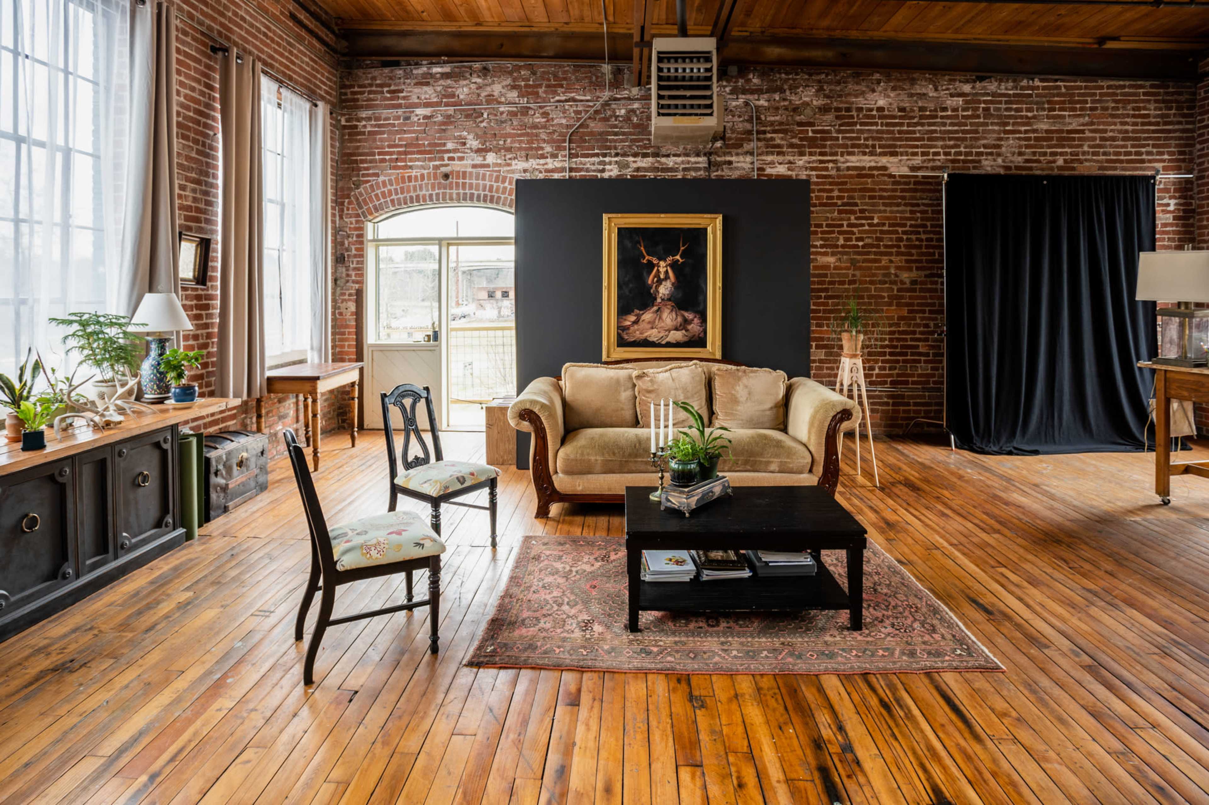 Beautiful Daylight Studio Image in Riverside Industrial, Asheville, NC