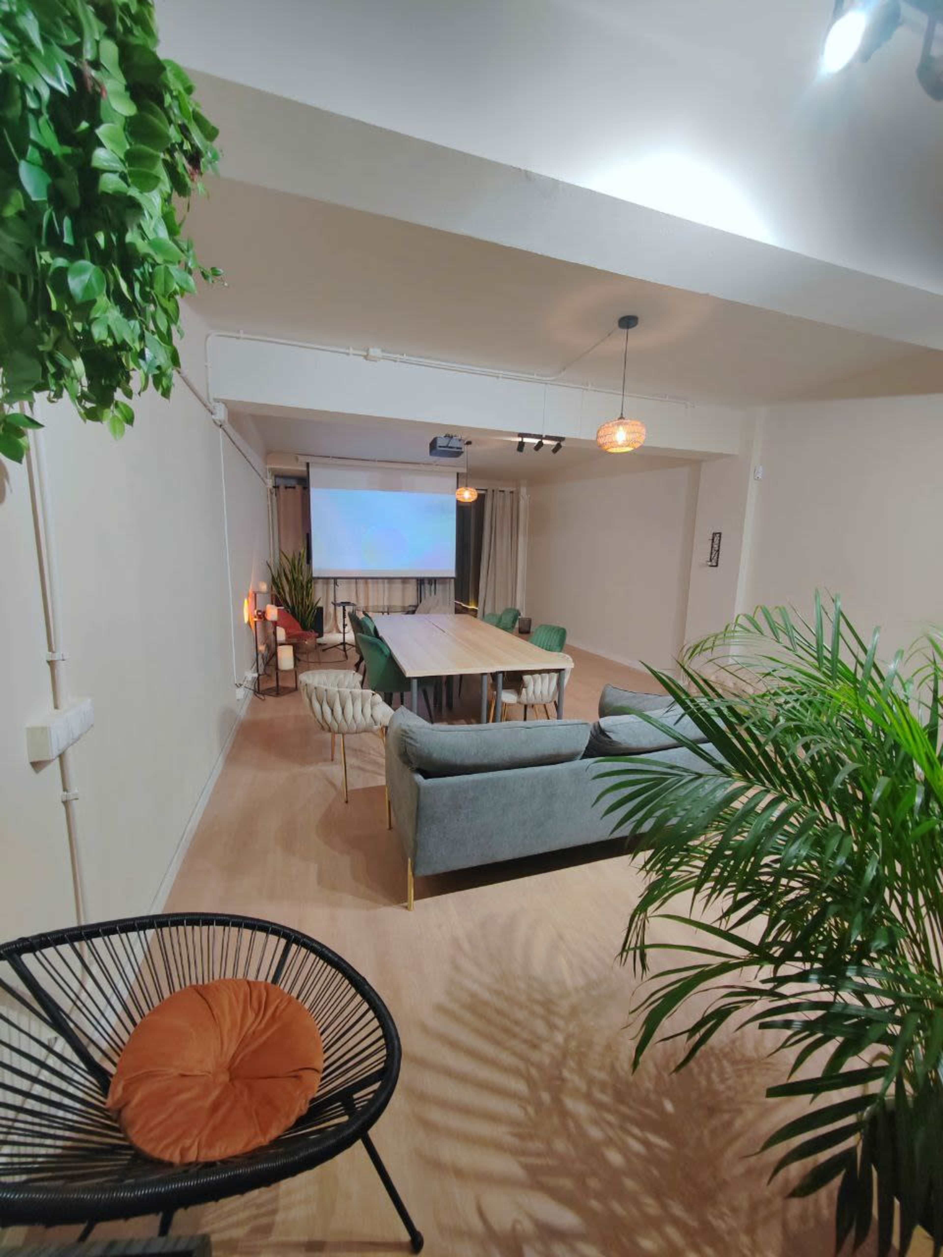Espacio versátil en el centro de Barcelona para talleres, cursos y eventos culturales Image in Fort Pienc, Barcelona, B
