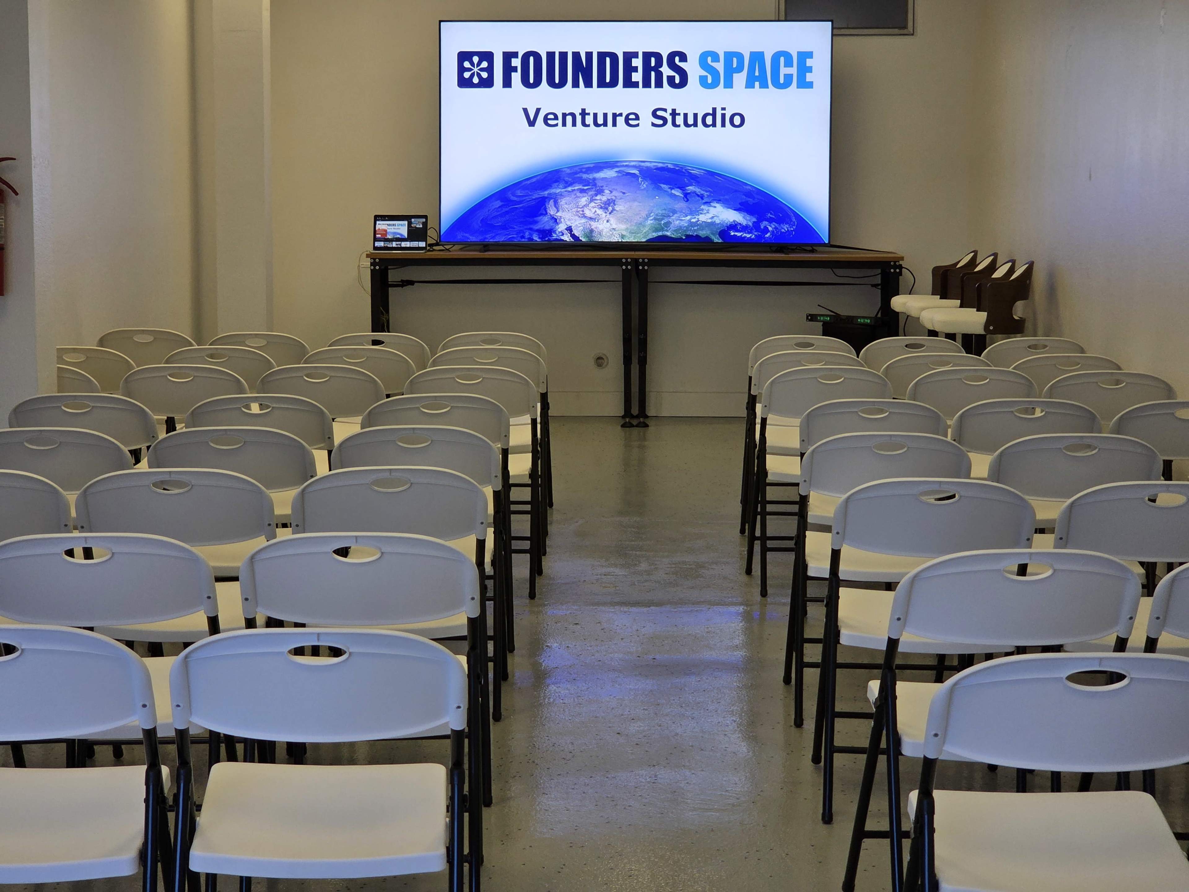 Beautiful, Large, Clean Space with 100" 4K TV & Wireless Mics (Seats up to 70) Image in SoMa, San Francisco, CA