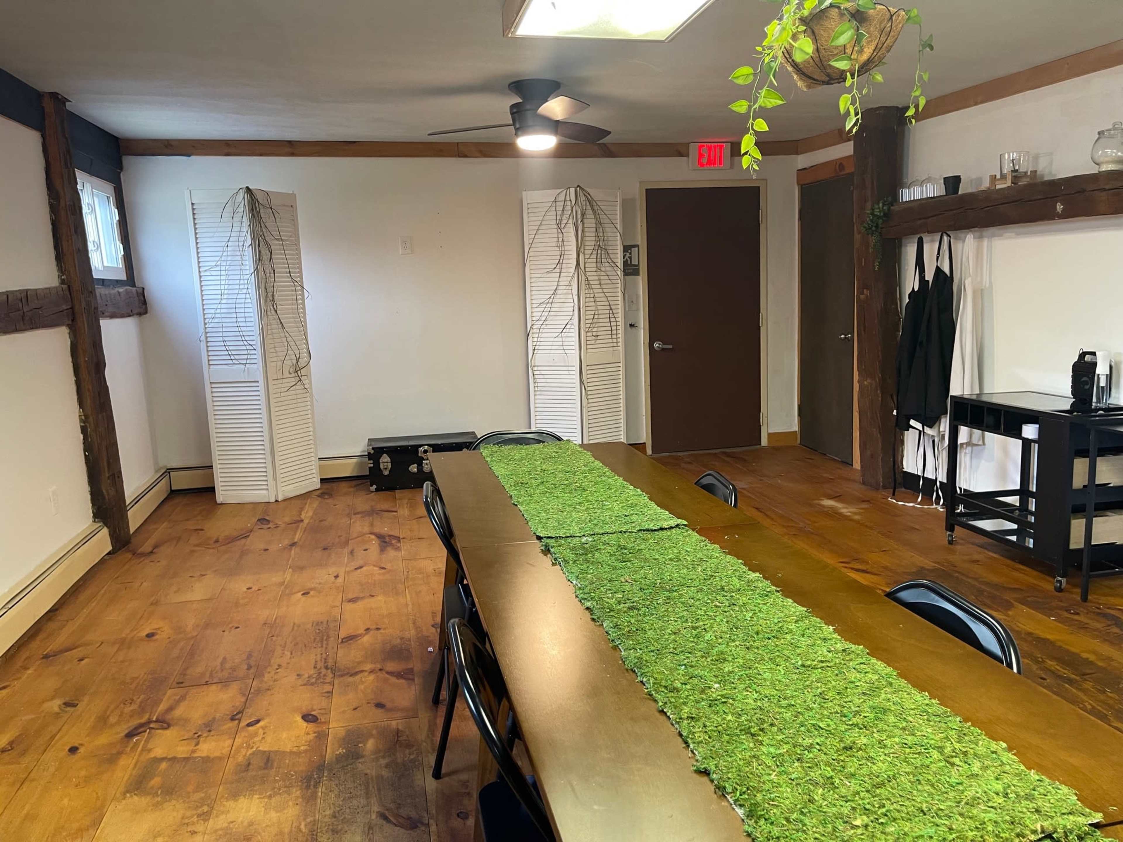 Minimalistic Event Studio Image in Smithfield Township, East Stroudsburg, PA