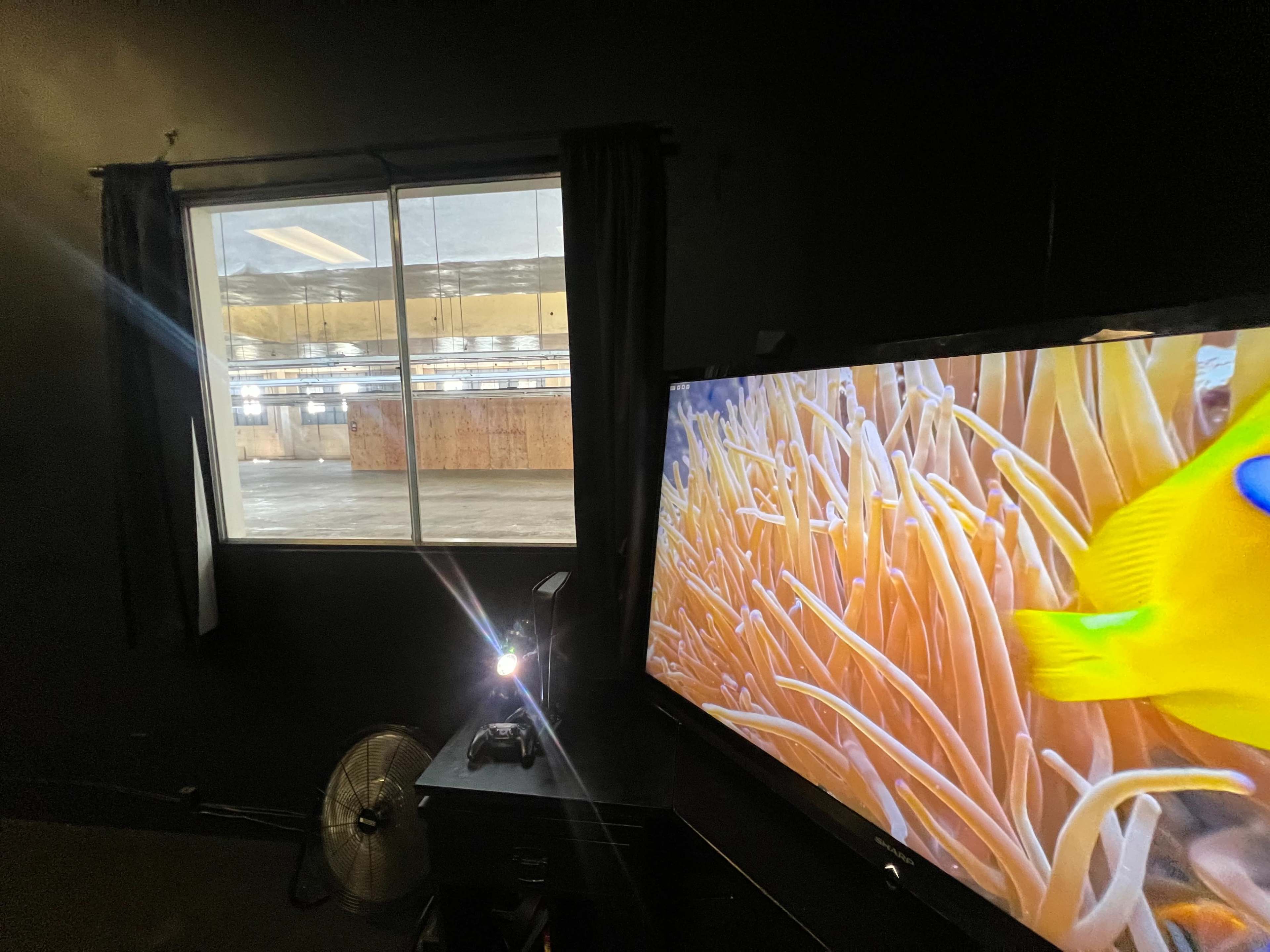 Spacious 25,000 sqft Warehouse + Private Room | Secure Gated + 25+ Parking Image in South Los Angeles, Los Angeles, CA