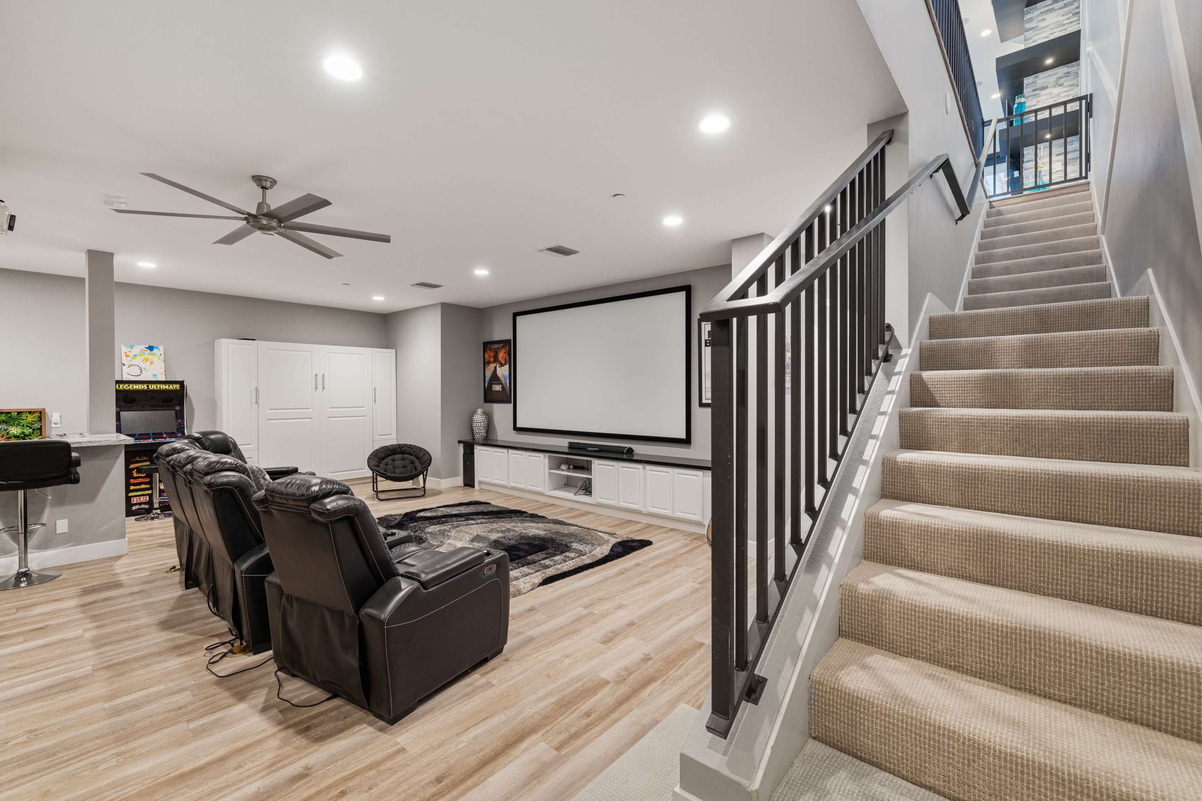 Massive Luxurious Estate with 9 bedrooms 28 beds and all the amenities Image in Bermuda Dunes, Bermuda dunes, CA