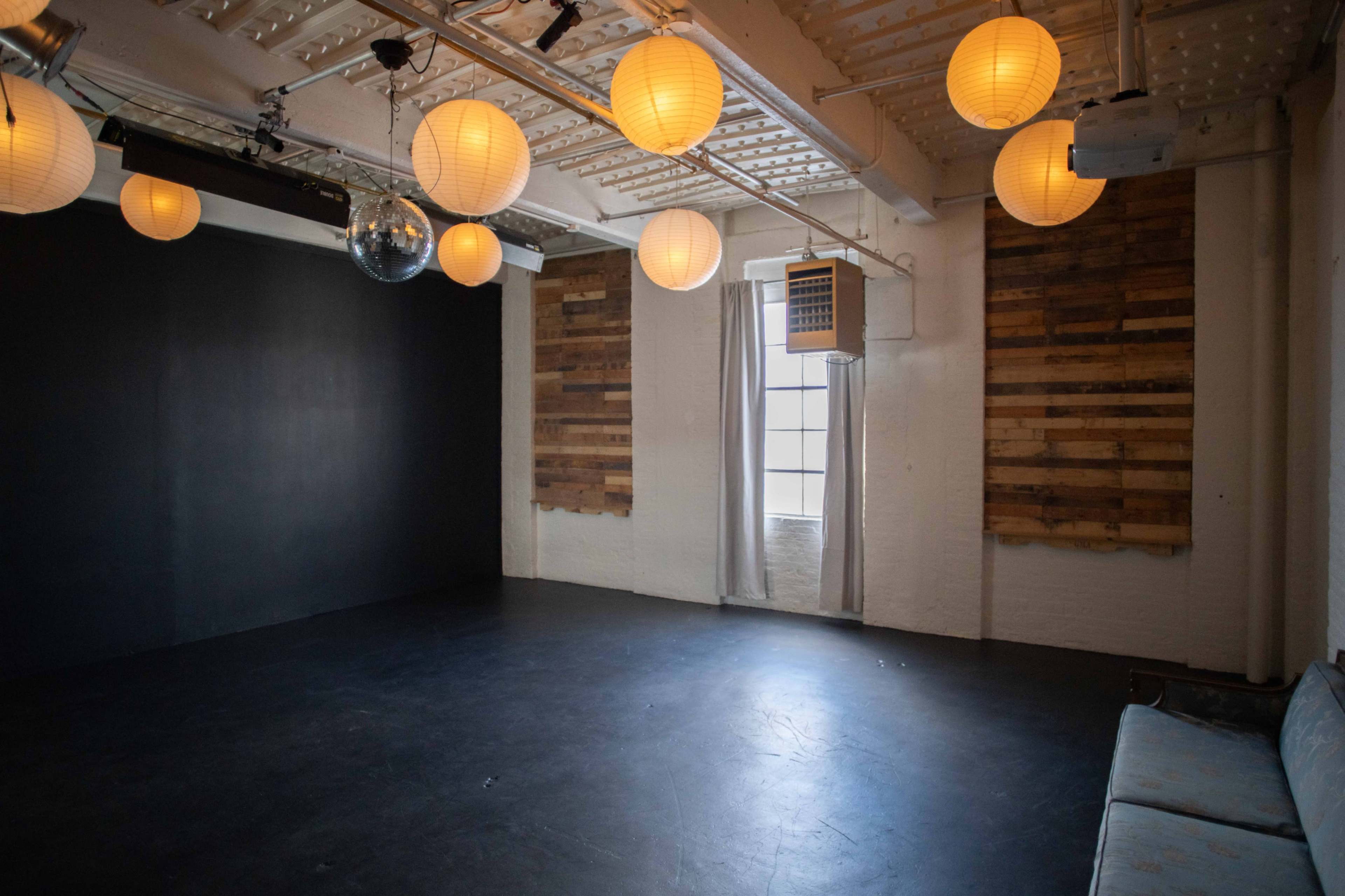 Blackbox Studio w/ Light Grid Image in The Heights, Jersey City, NJ