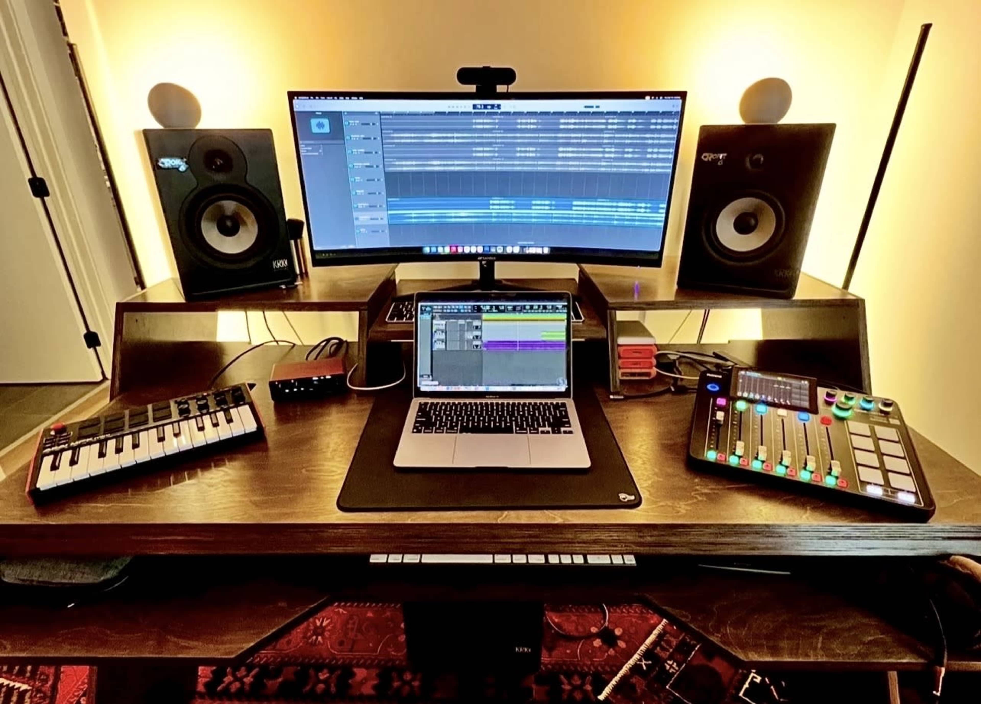 Moody, urban mid-century studio in Germantown Image in East Germantown, Nashville, TN