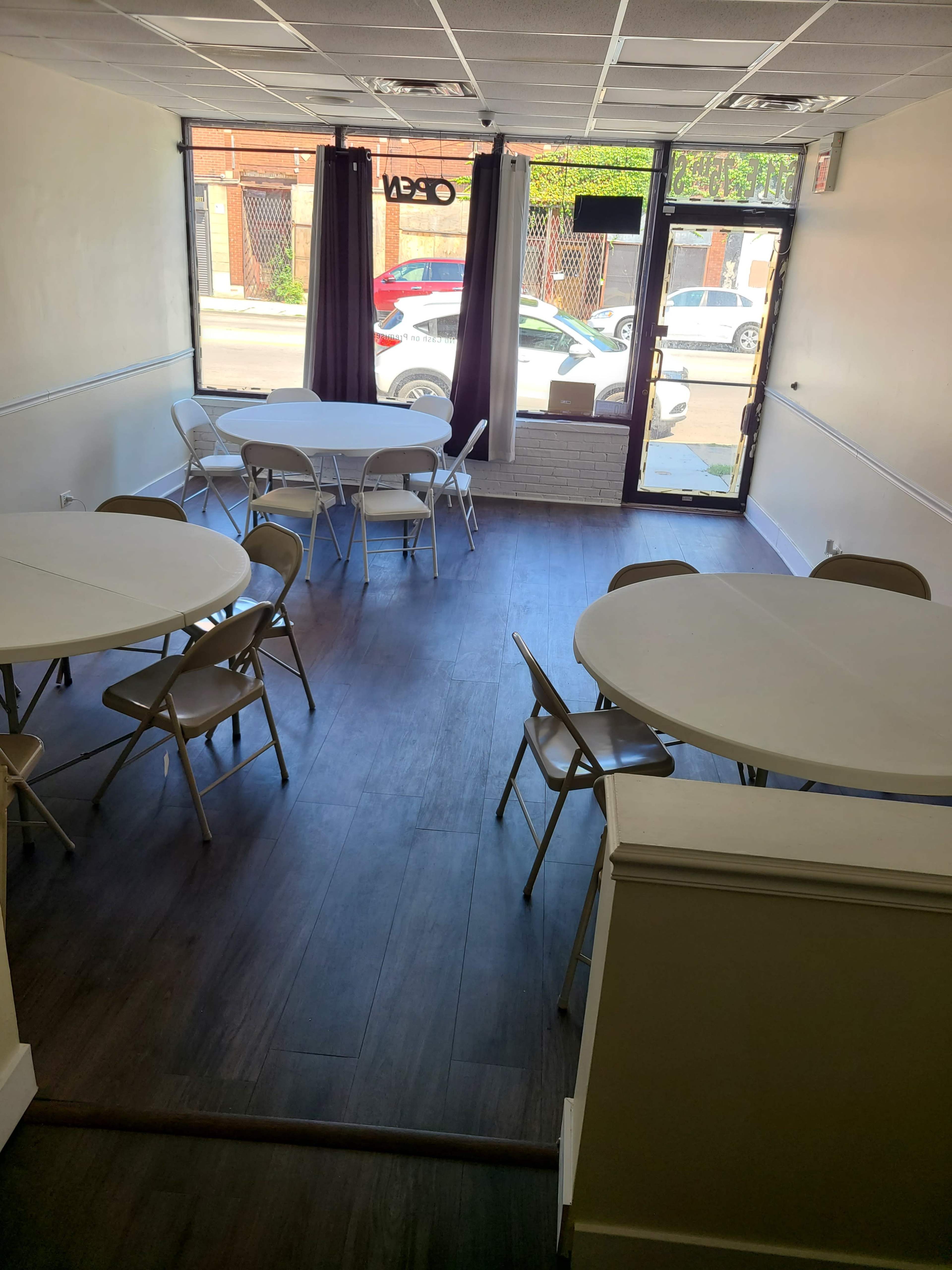 Open Concept Location and Creative Studio Image in South Side, CHICAGO, IL