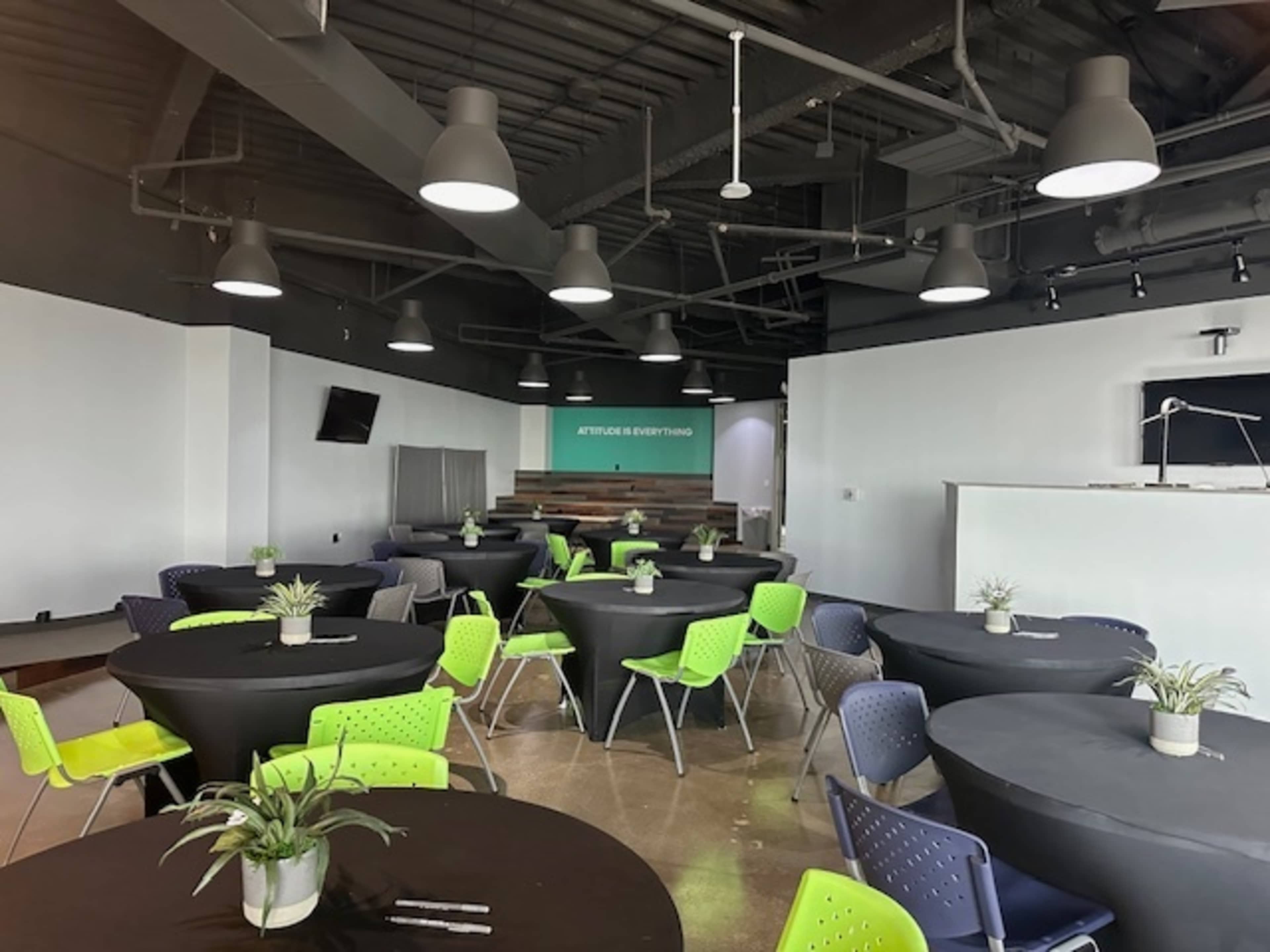 Downtown office building, located on top floor with great views Image in Dallas Downtown Historic District, Dallas, TX