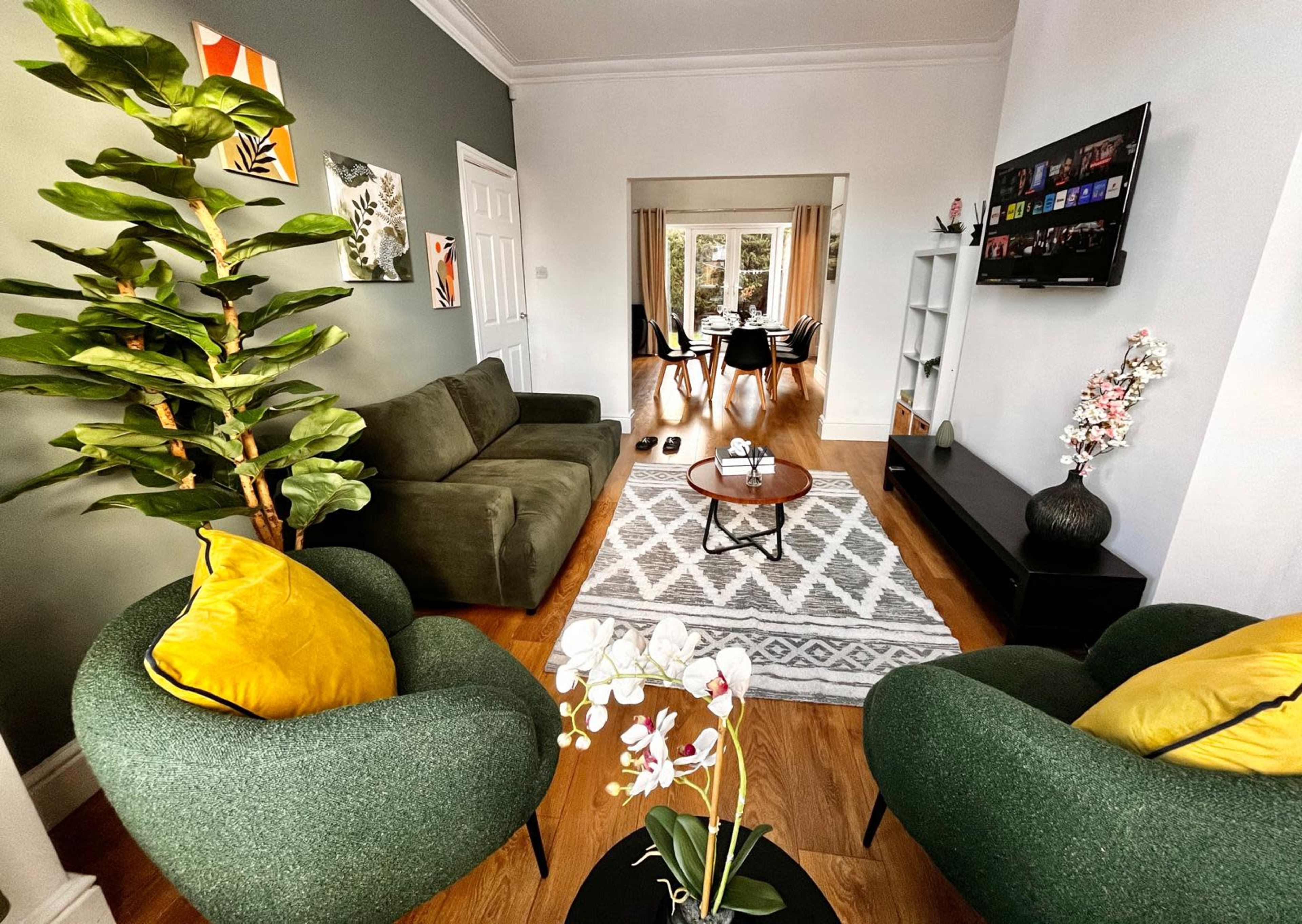 Spacious 6 bedroom house in Altrincham Image in Timperley, MANCHESTER, ENG