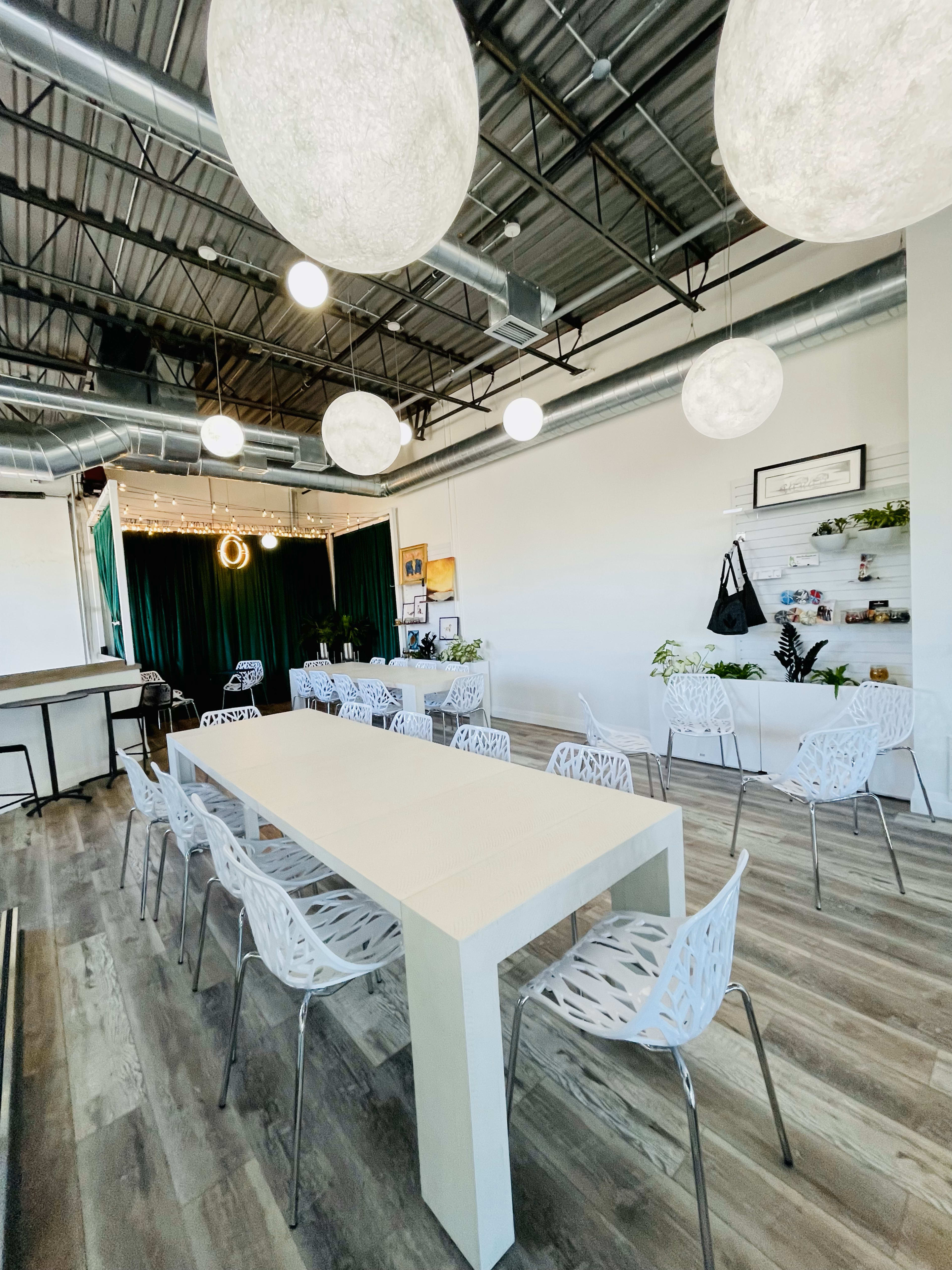 Exclusive beautiful loft space with nature right outside the door! Image in Hannon North, Hamilton, ON