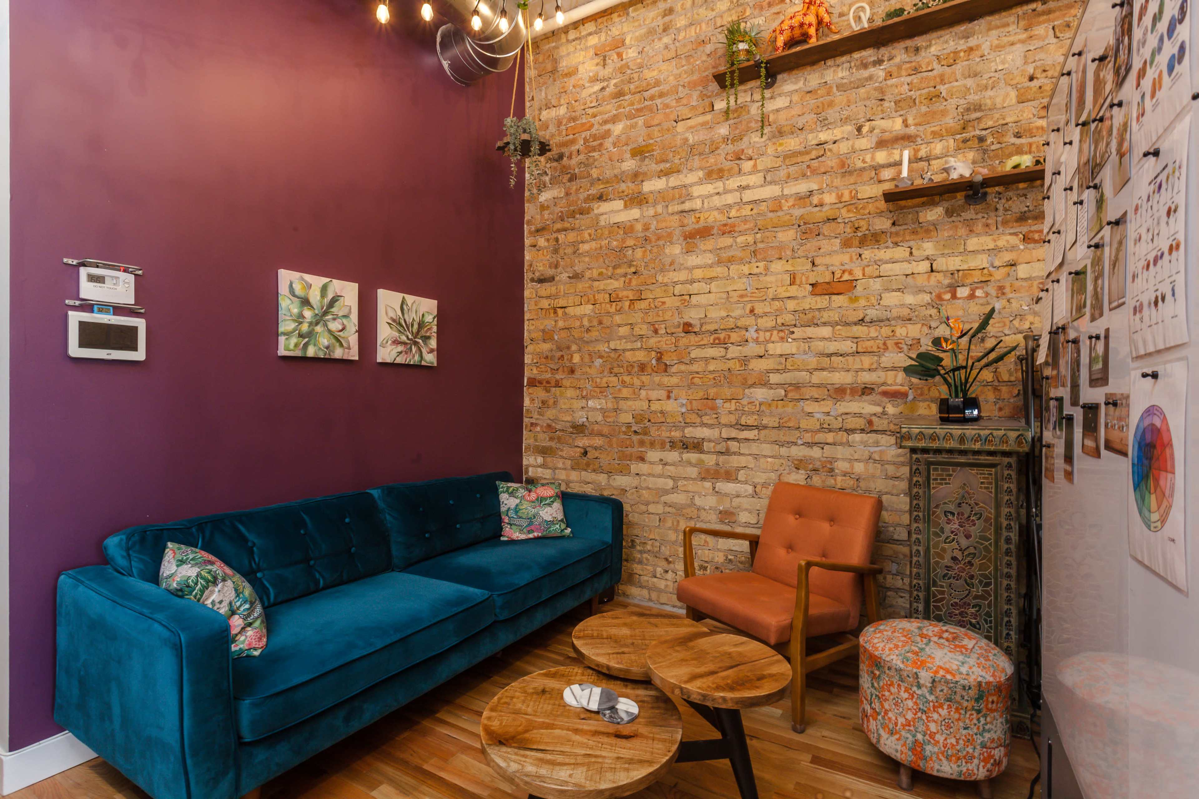 Urban Flower Shop with a Cozy Atmosphere Image in Albany Park, Chicago, IL