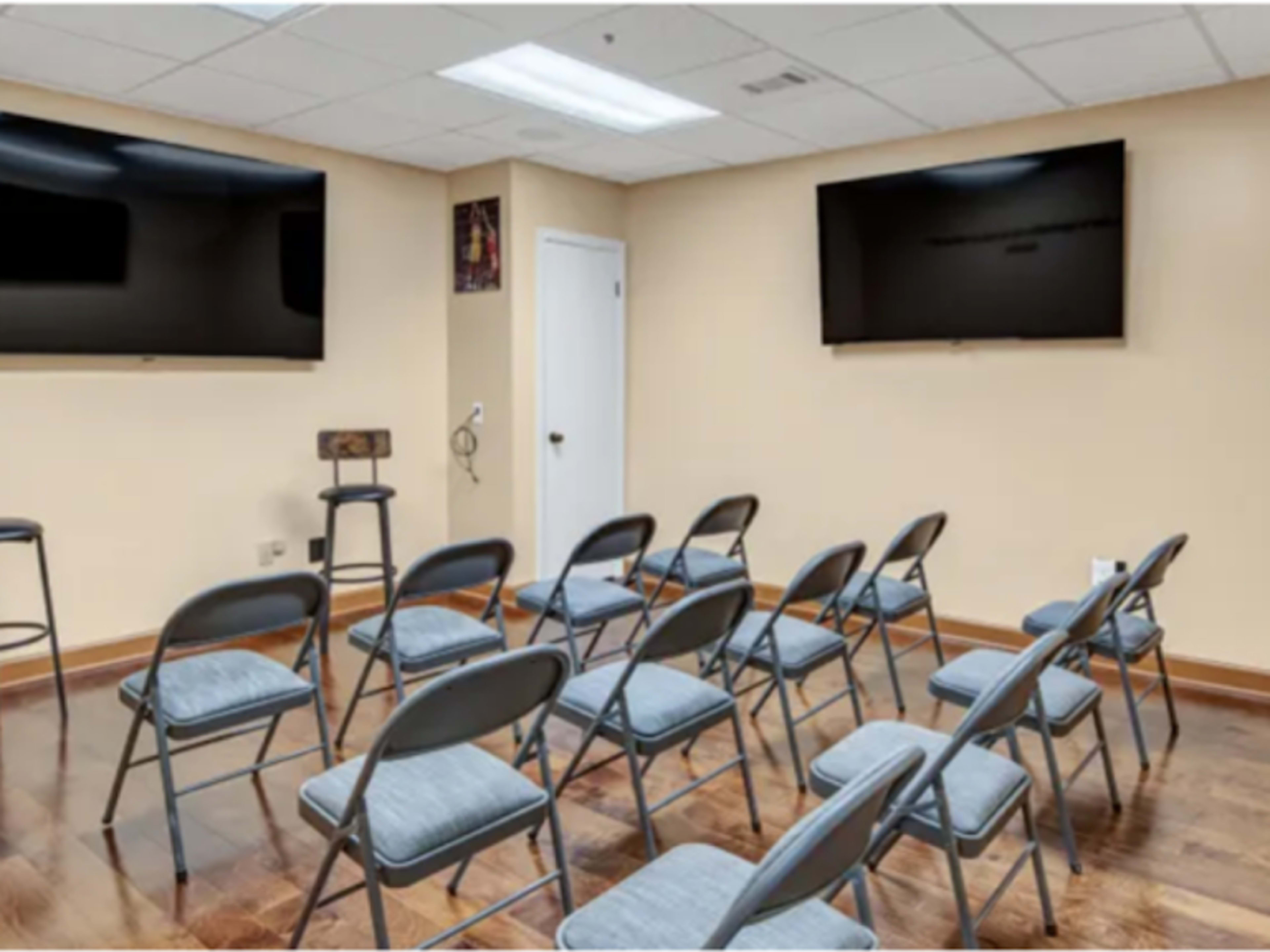 Photography Studio with that's multiple purposes Image in Cumberland, Atlanta, GA