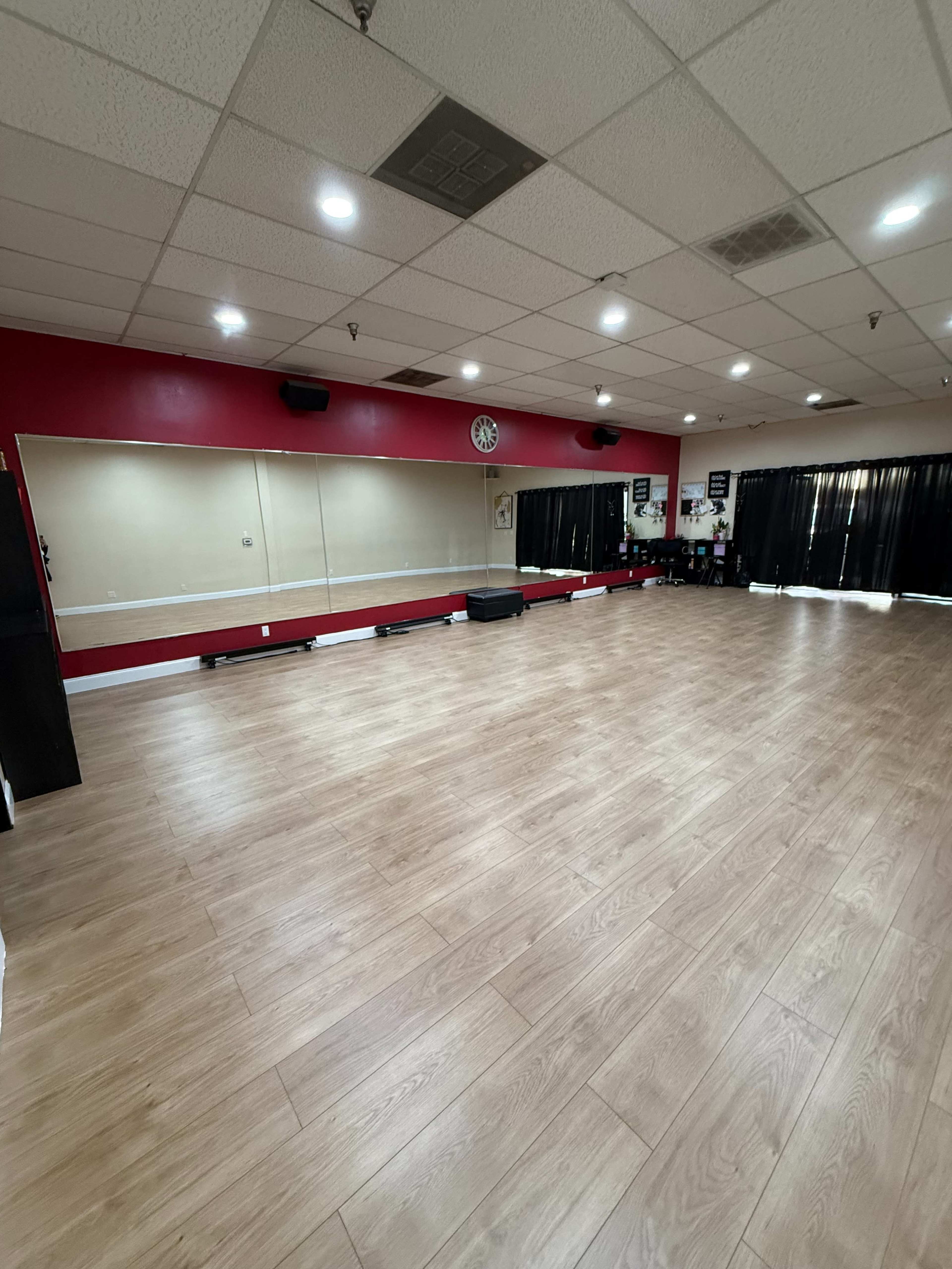 Studio for Rent – Ideal for Rehearsals & Creative Projects! Image in Buena Park, Buena Park, CA
