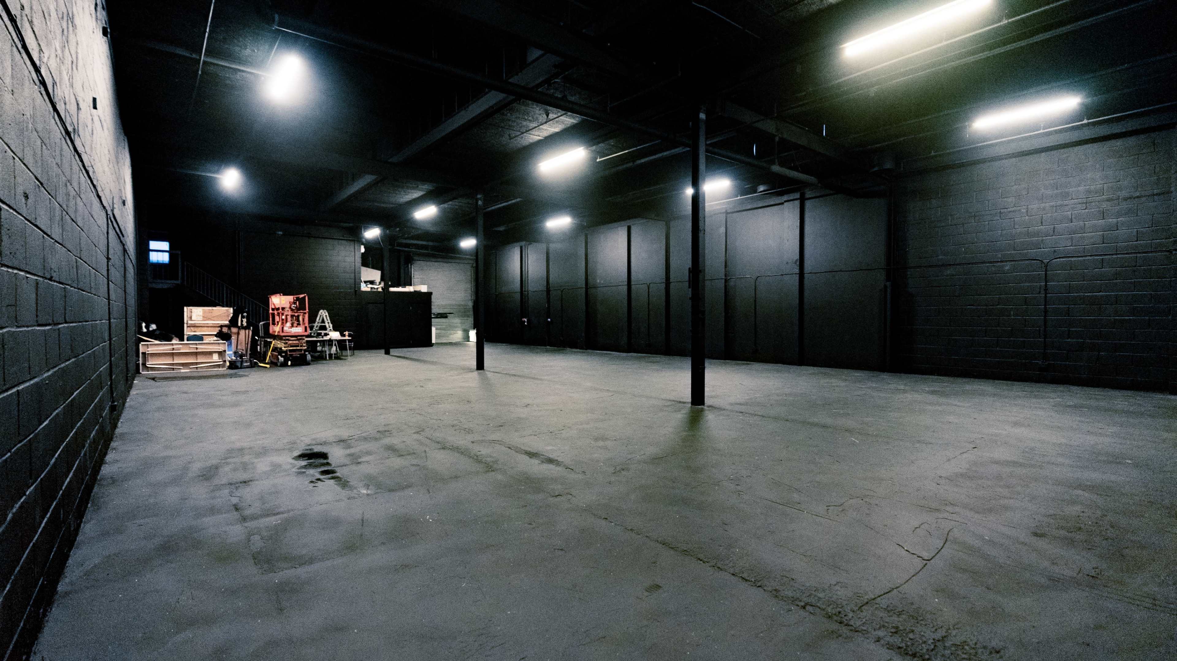 Blackout Drive-In Studio / East London / 4500SQFT /Rain Machine Image in Harlow, Harlow, ENG