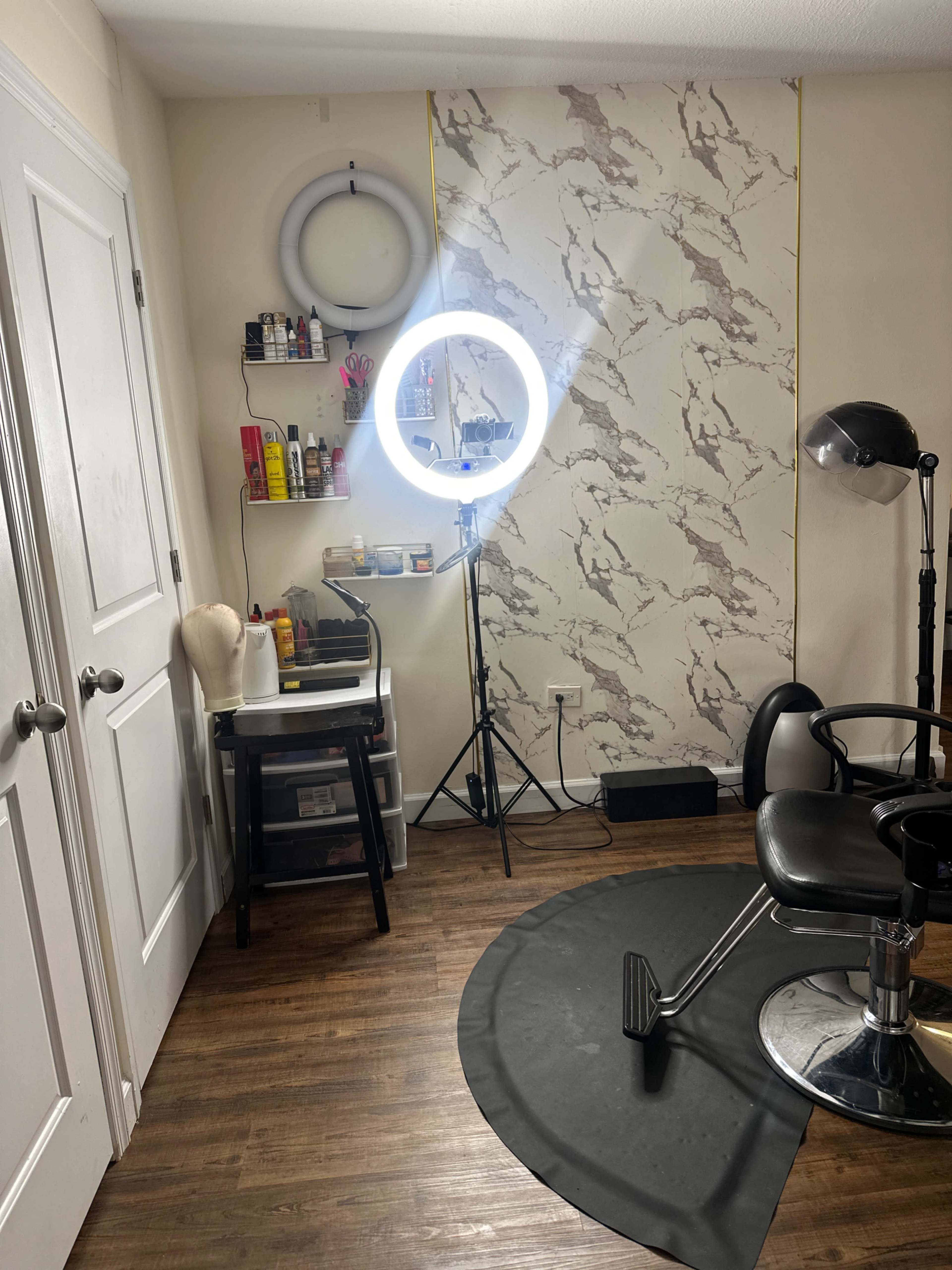 East Falls salon studio in quite home space Image in Germantown, Philadelphia, PA