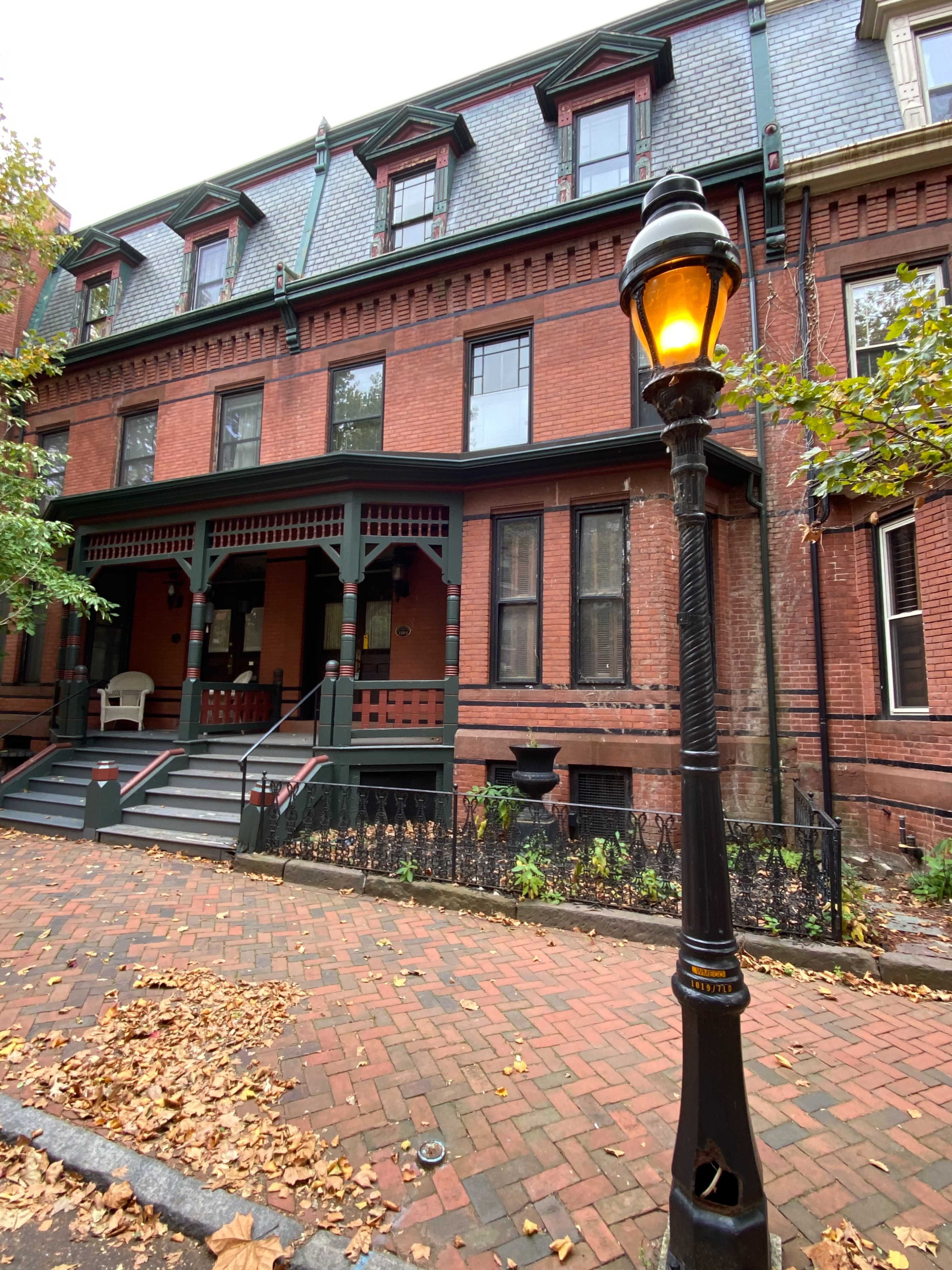 1884 Victorian Queen Anne Style Brick Rowhouse Image in Metro Center, Springfield, MA