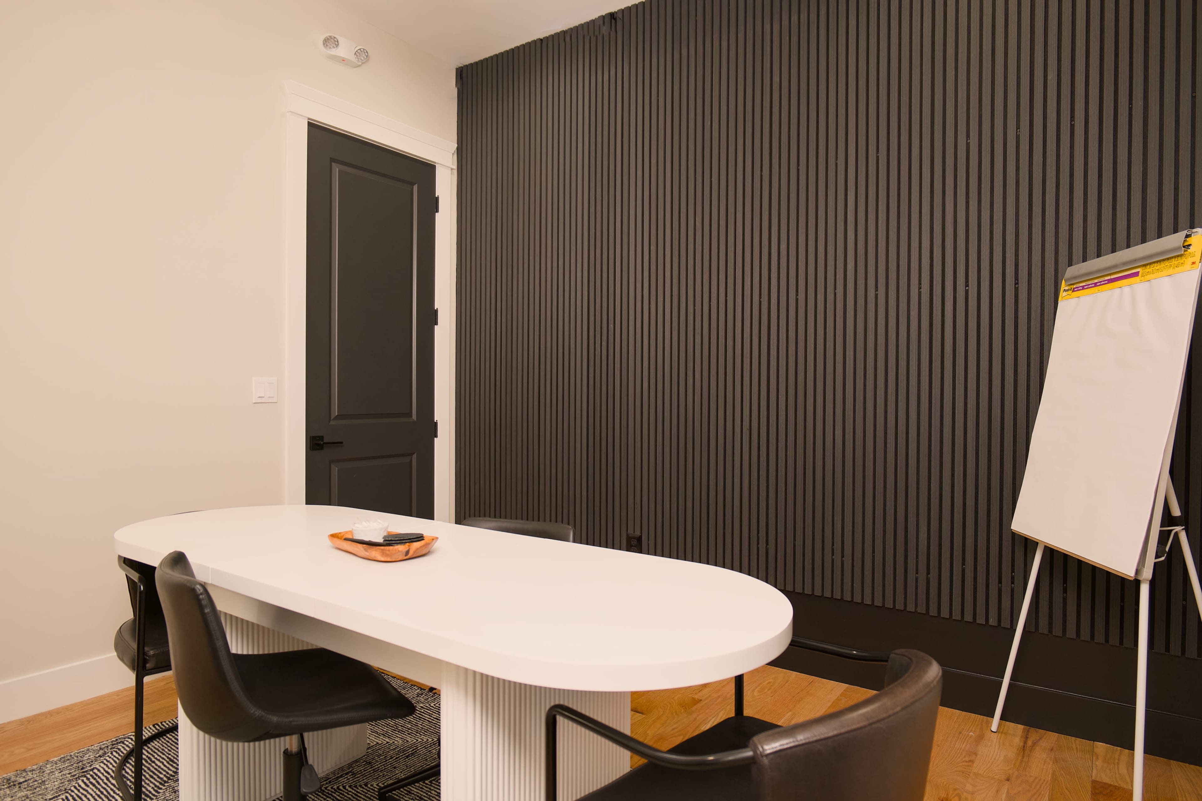 Conference Room for 4 with TV Image in Grandview Heights, Nashville, TN