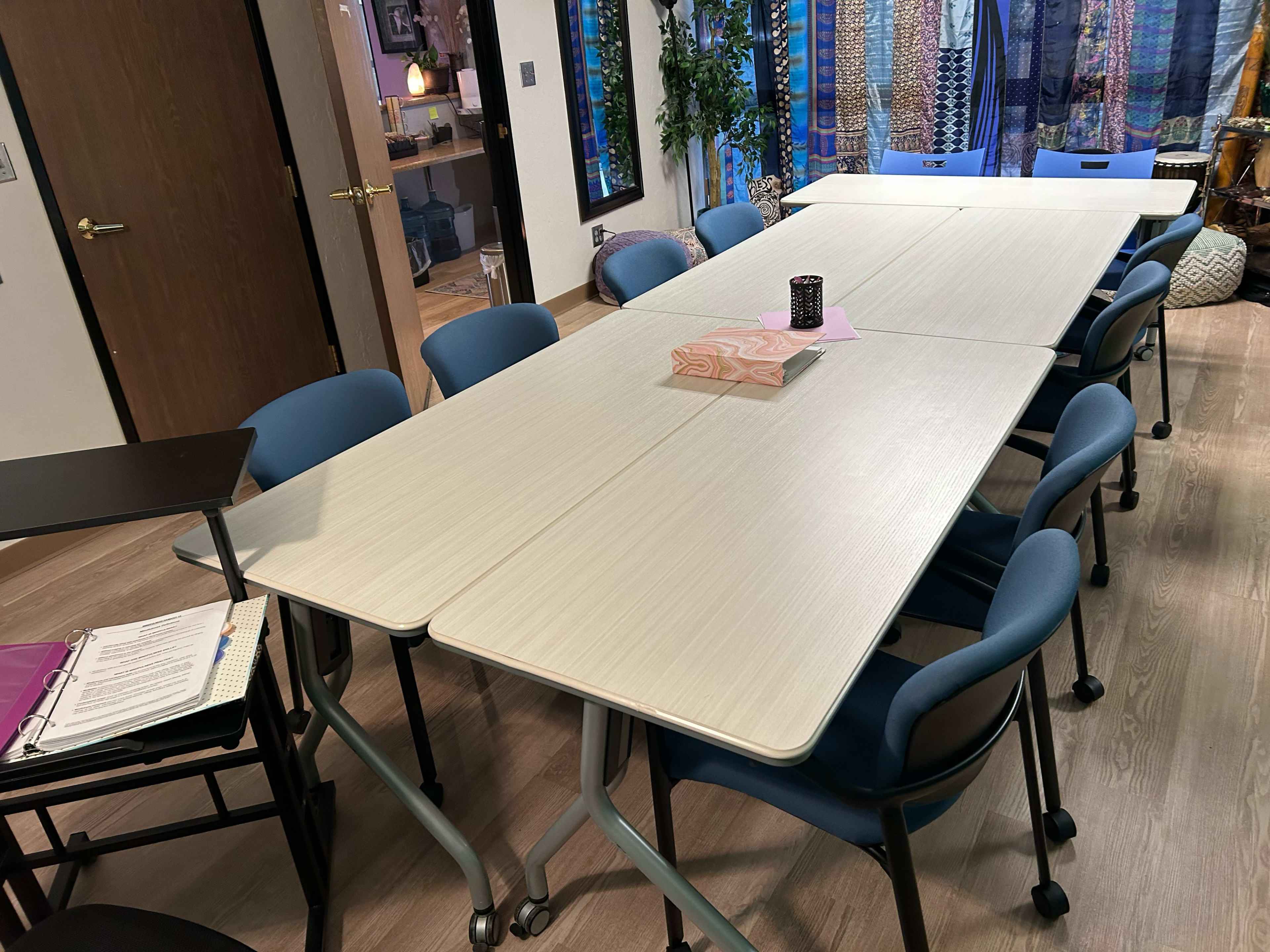 Downtown office space for therapy or groups of 10 Image in Encanto Village, Phoenix, AZ