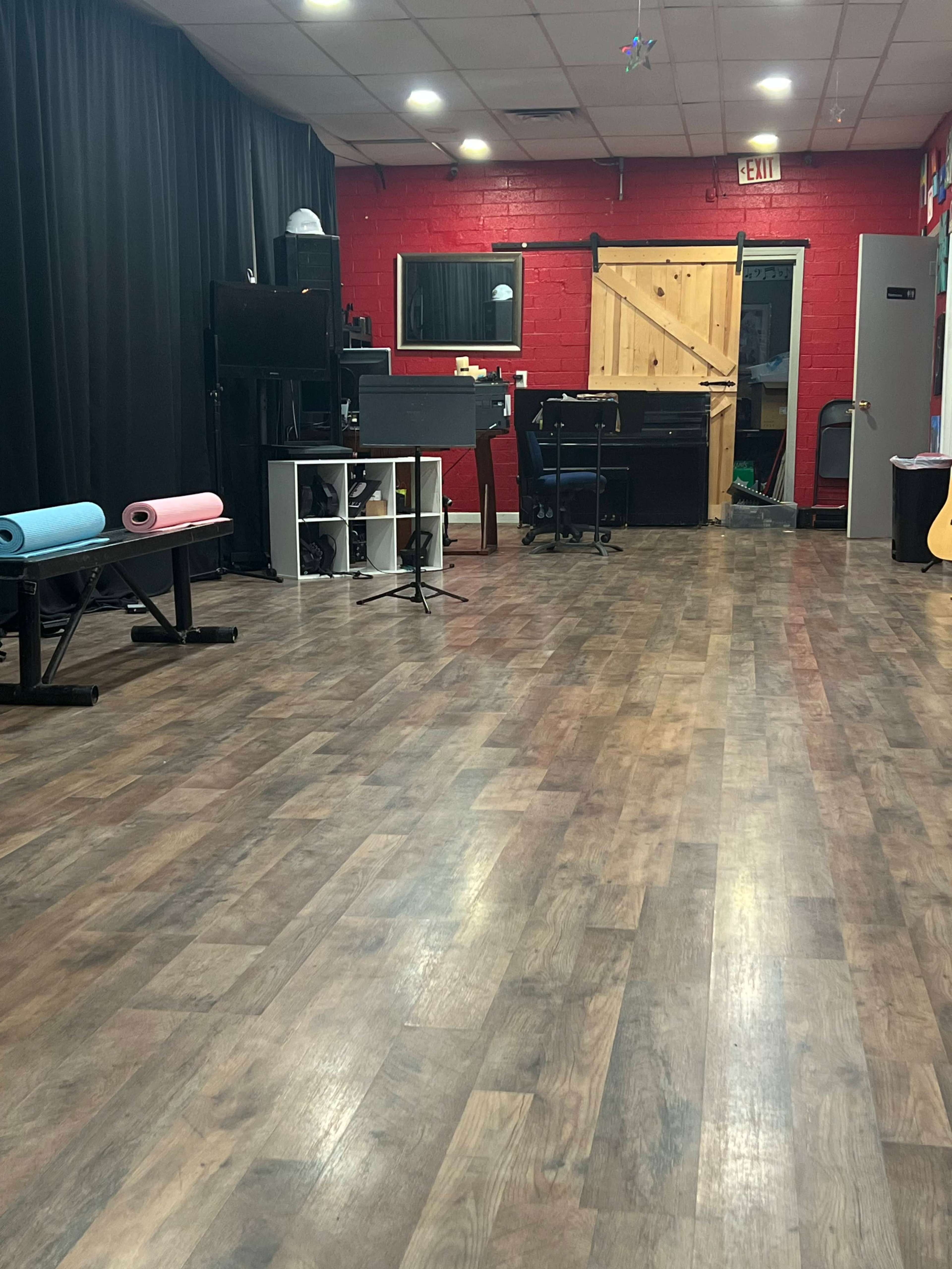 a Versatile Performing Arts and Studio Space Image in Tolleson, Tolleson, AZ
