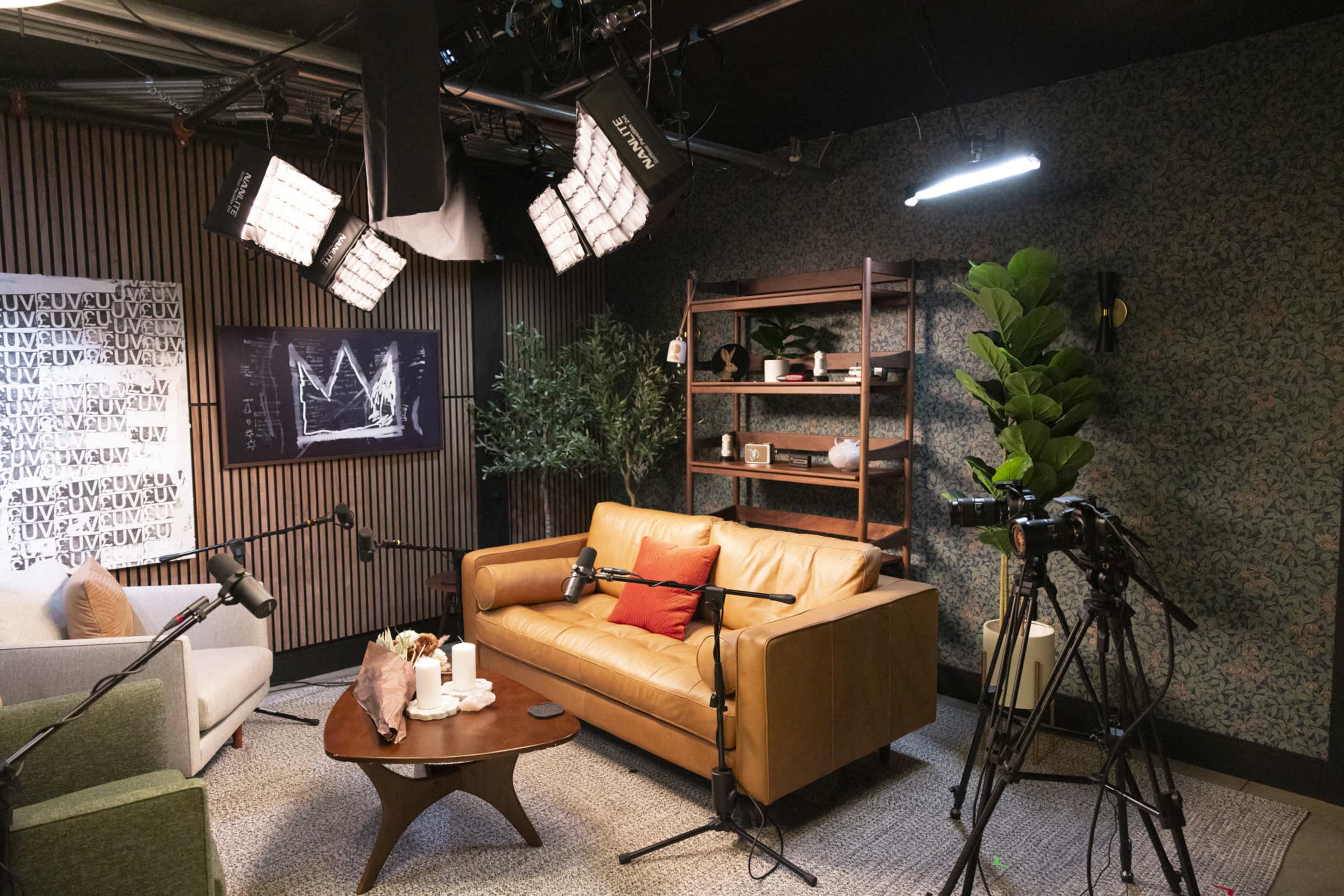 Pre-Lit, Luxe Podcast Studio with Engineer and Equipment (6K BlackMagic Cameras, Shure SM7B Mics, Custom Lighting) Image in Tropico, Glendale, CA