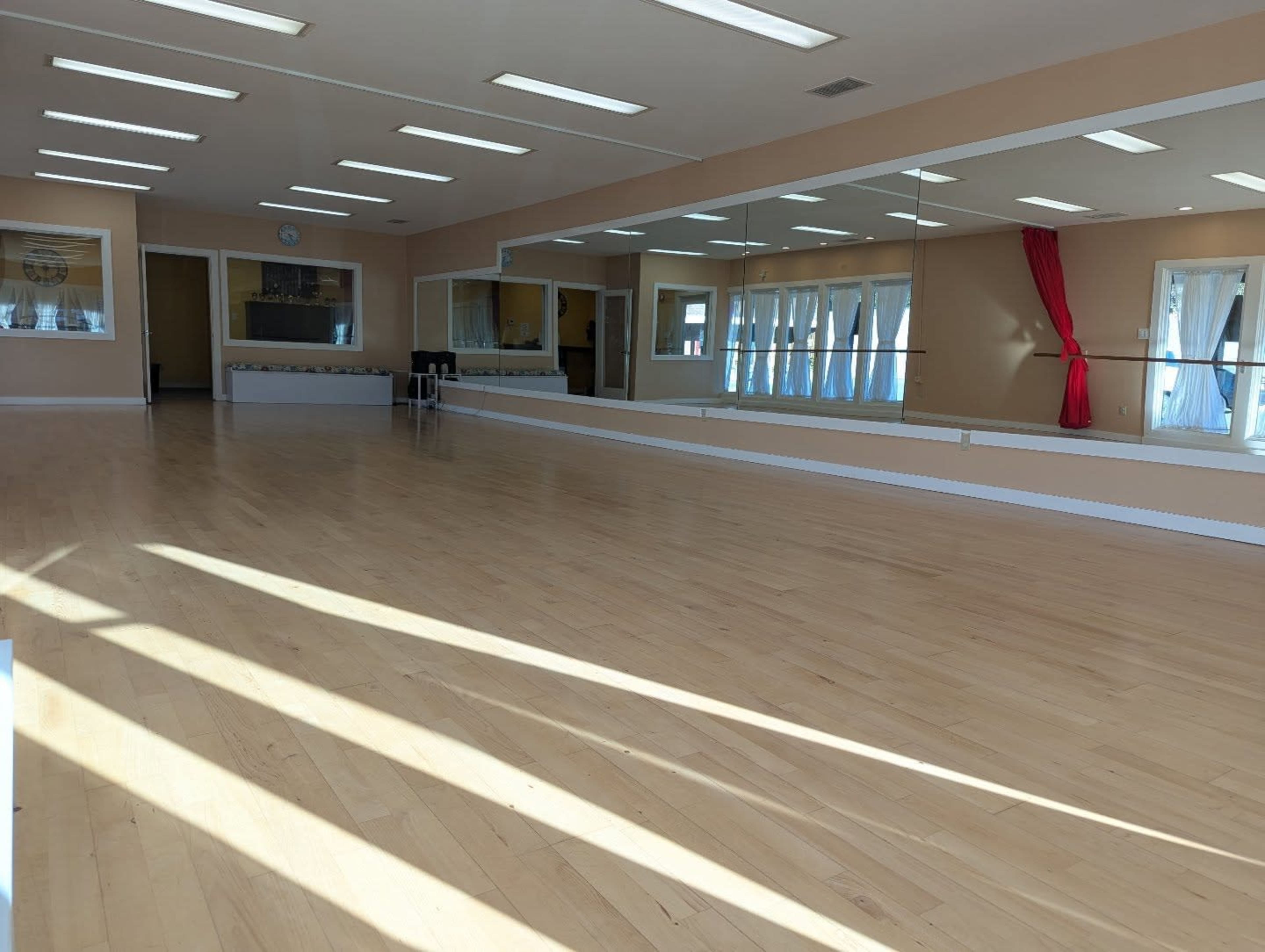 Cheerful Bright Urban Brand New Dance Loft Image in Moraga Blvd, Lafayette, CA