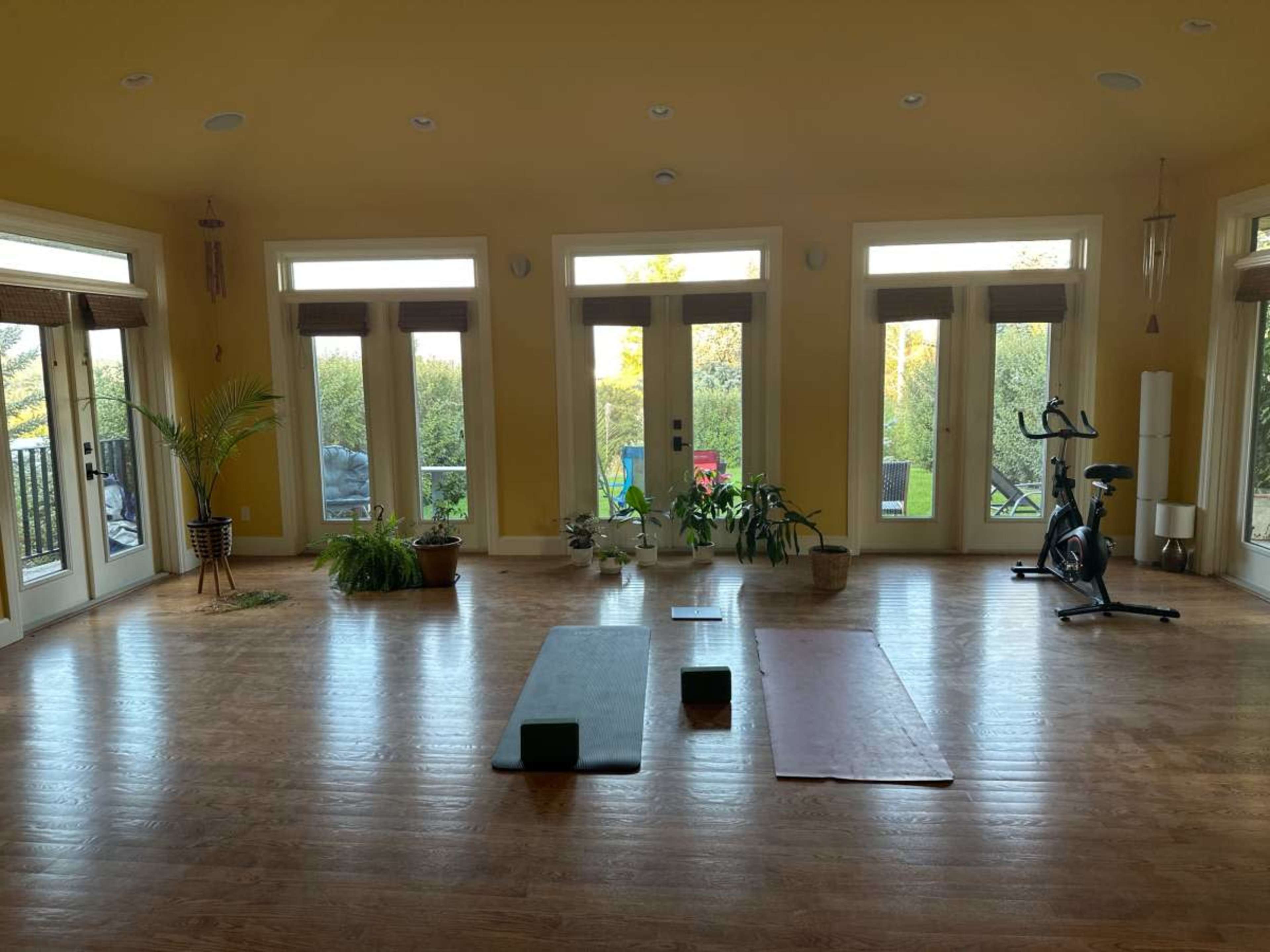 Yoga/Photo Studio, Private Estate Home on 2+ Acres Image in Southwest Calgary, Calgary, AB
