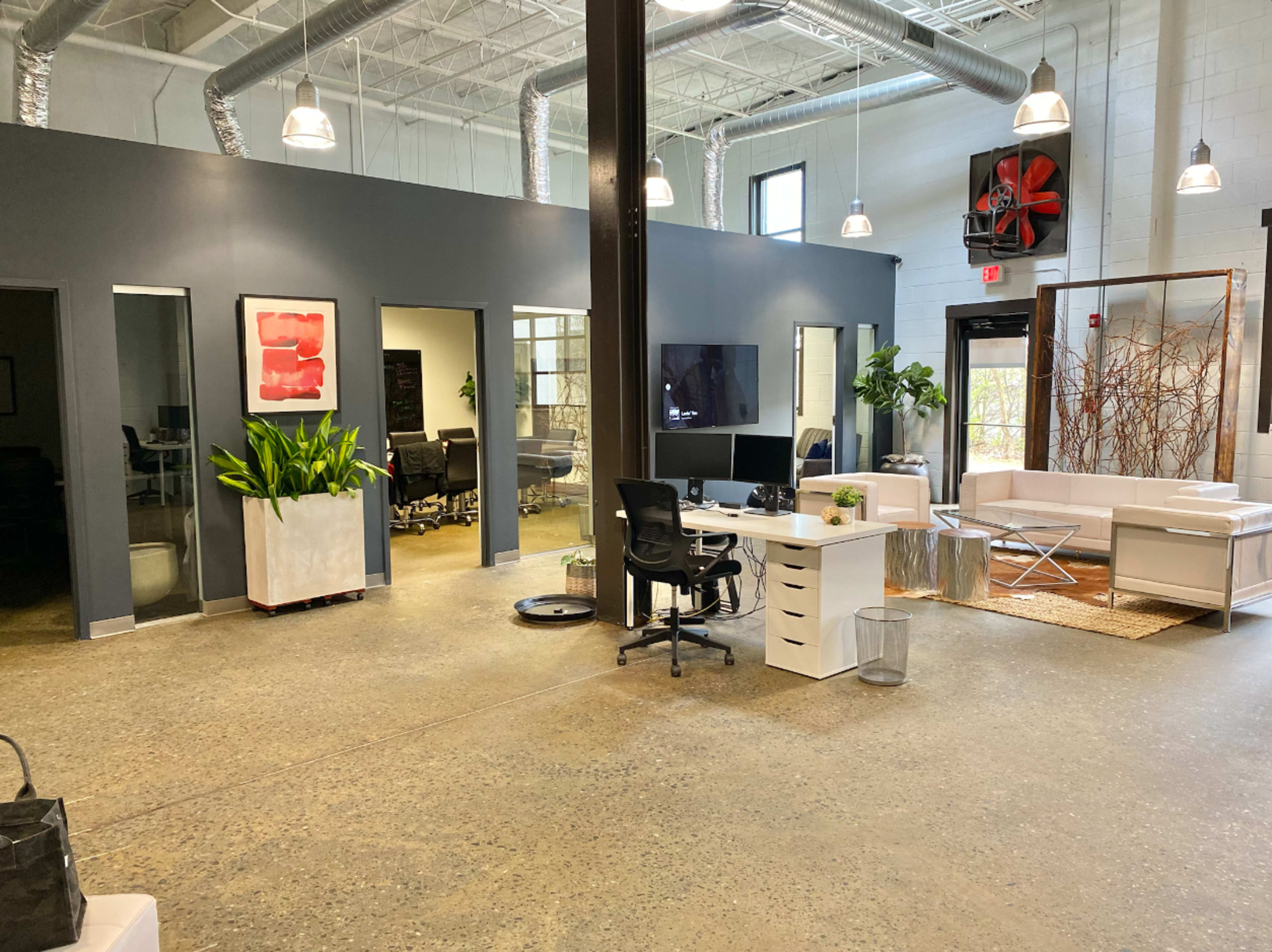 Urban Loft Venue for Events, Creative Shoots & Corporate Meeting Use Image in Chamblee, Chamblee, GA