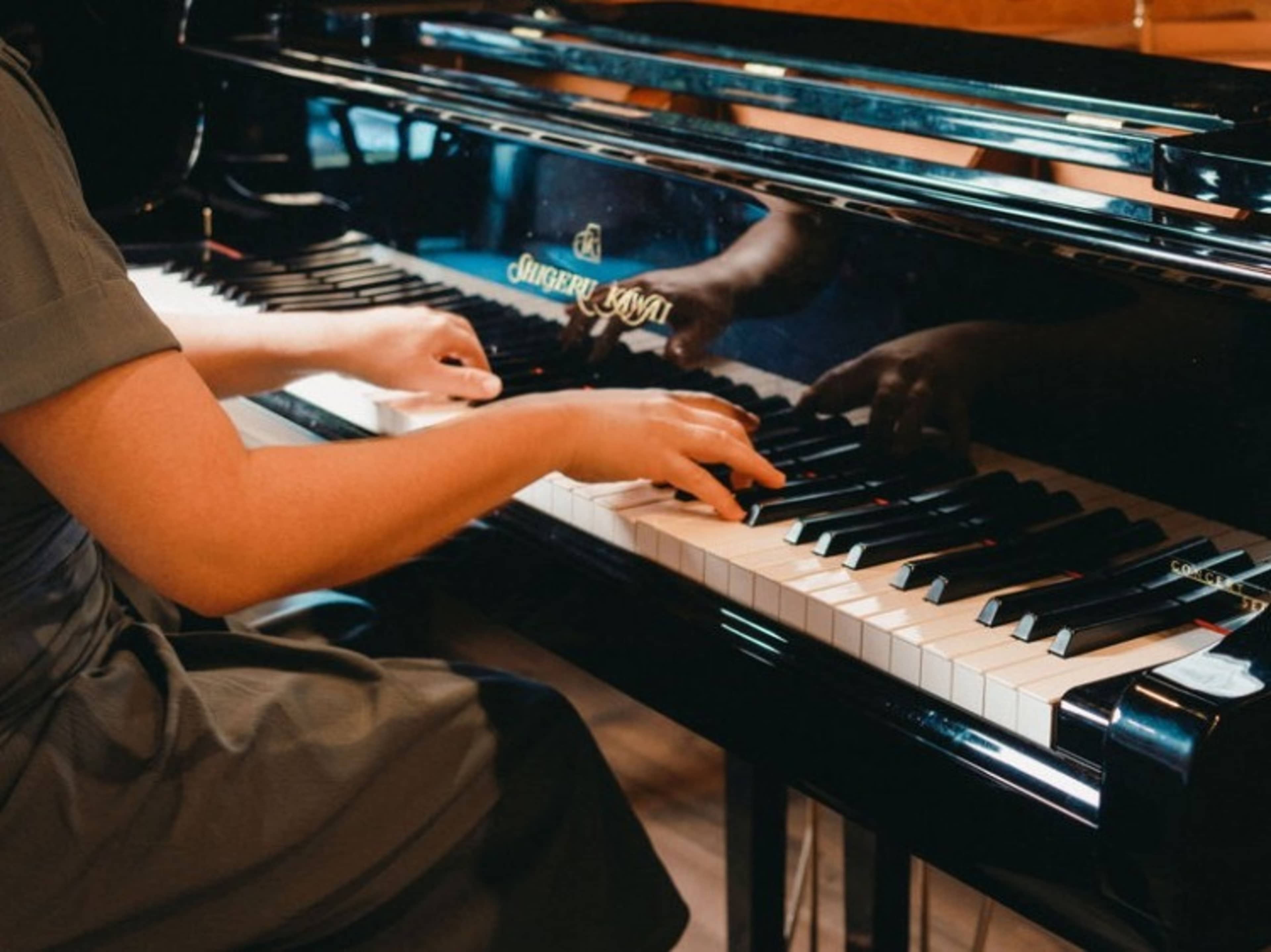 Grand Piano 