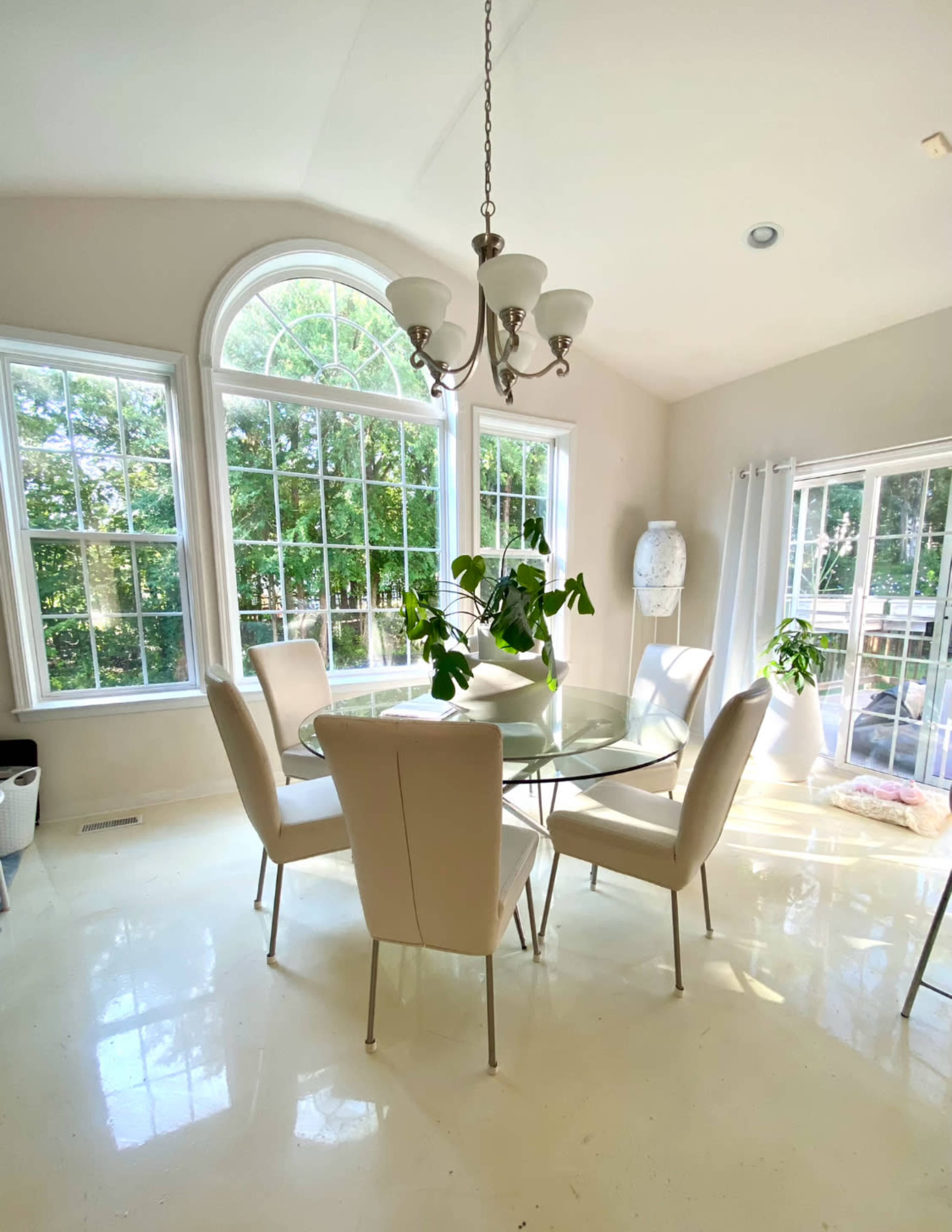 Sunlit Luxury, modern home with soaring ceilings and serene minimalist design. Image in Harrisburg, Harrisburg, NC