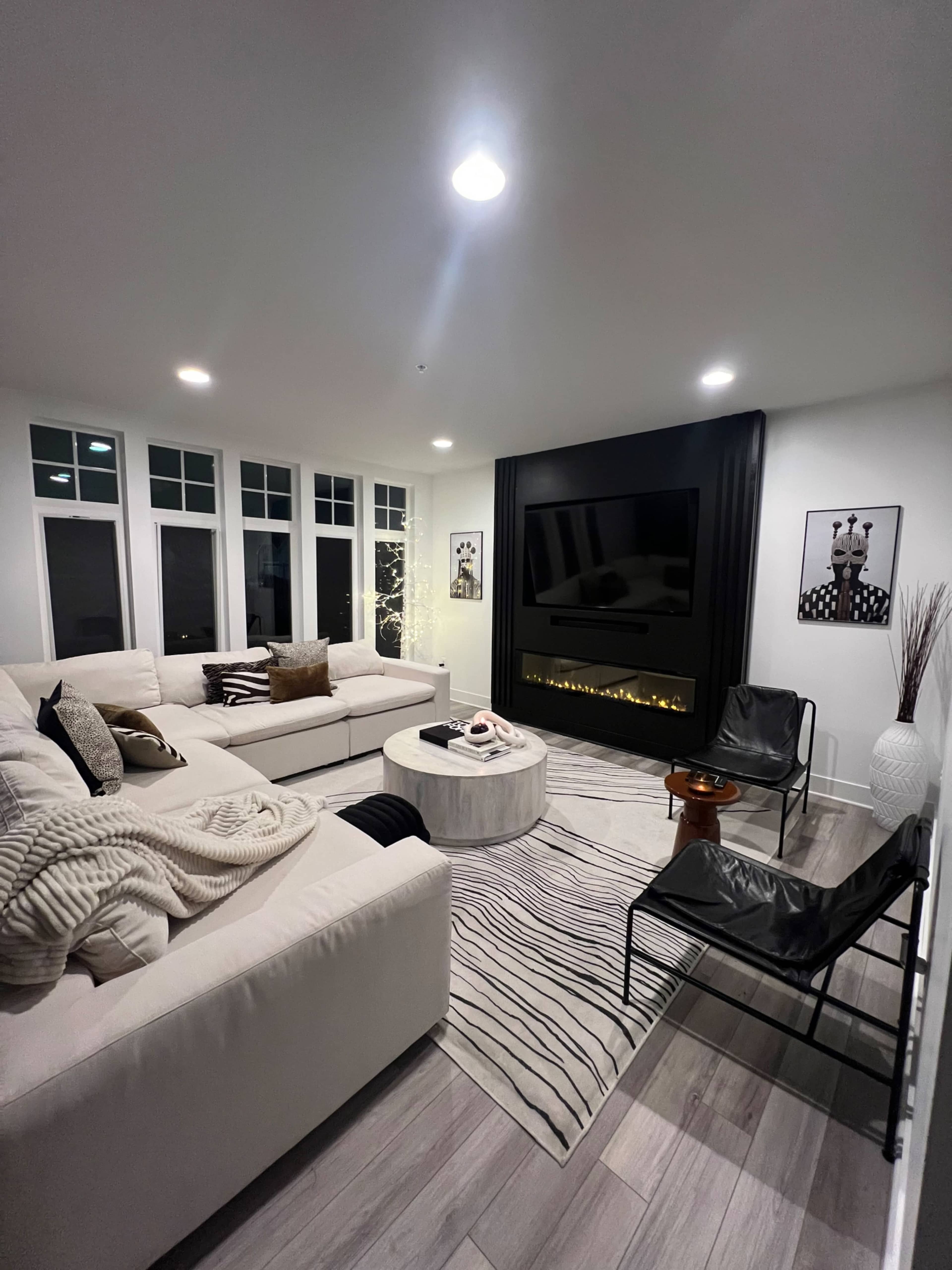 Luxury Lounge Space Image in , Odenton, MD