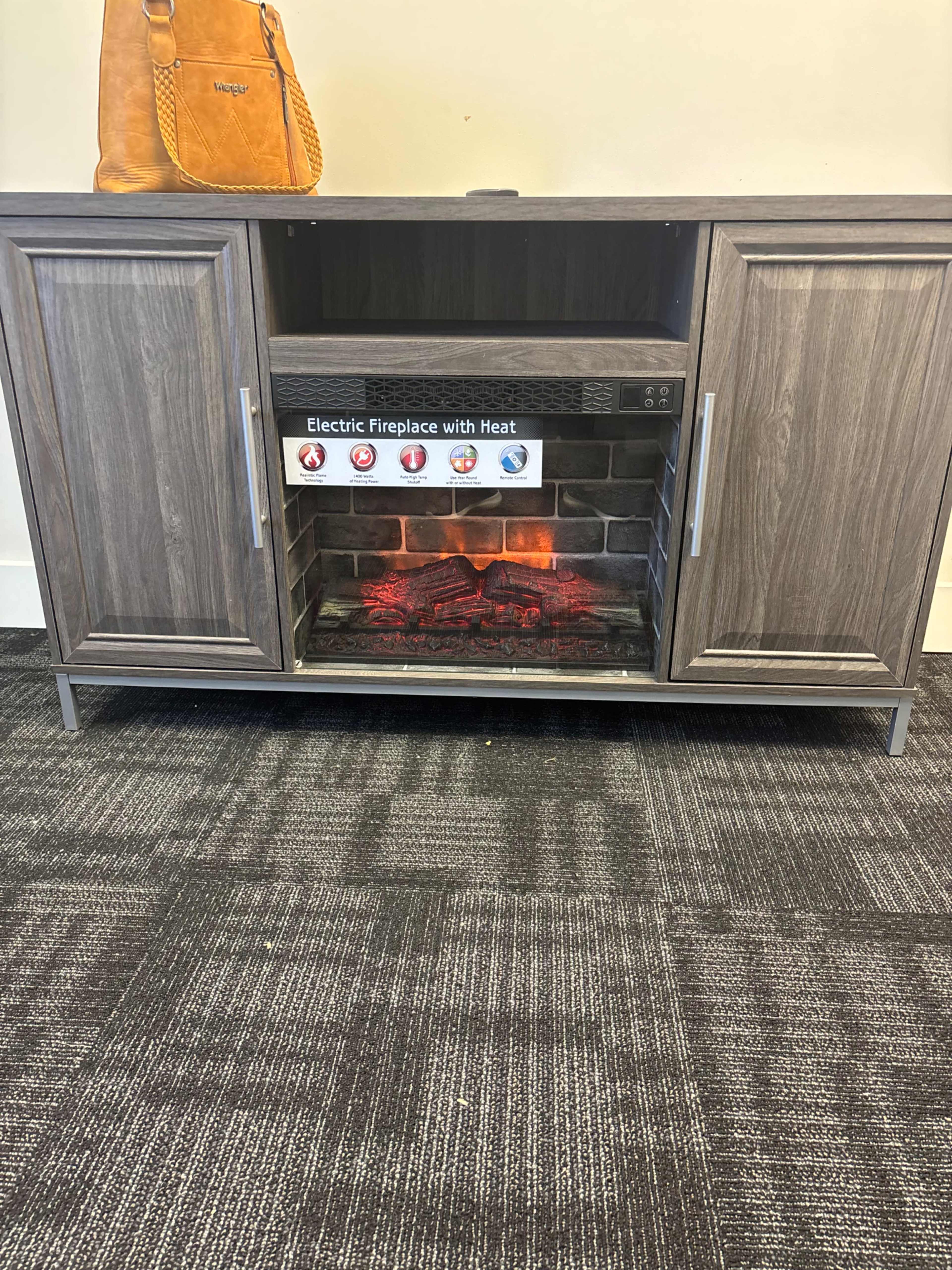 Intimate meeting studio for private sessions Image in Mechanicsville, Mechanicsville, VA