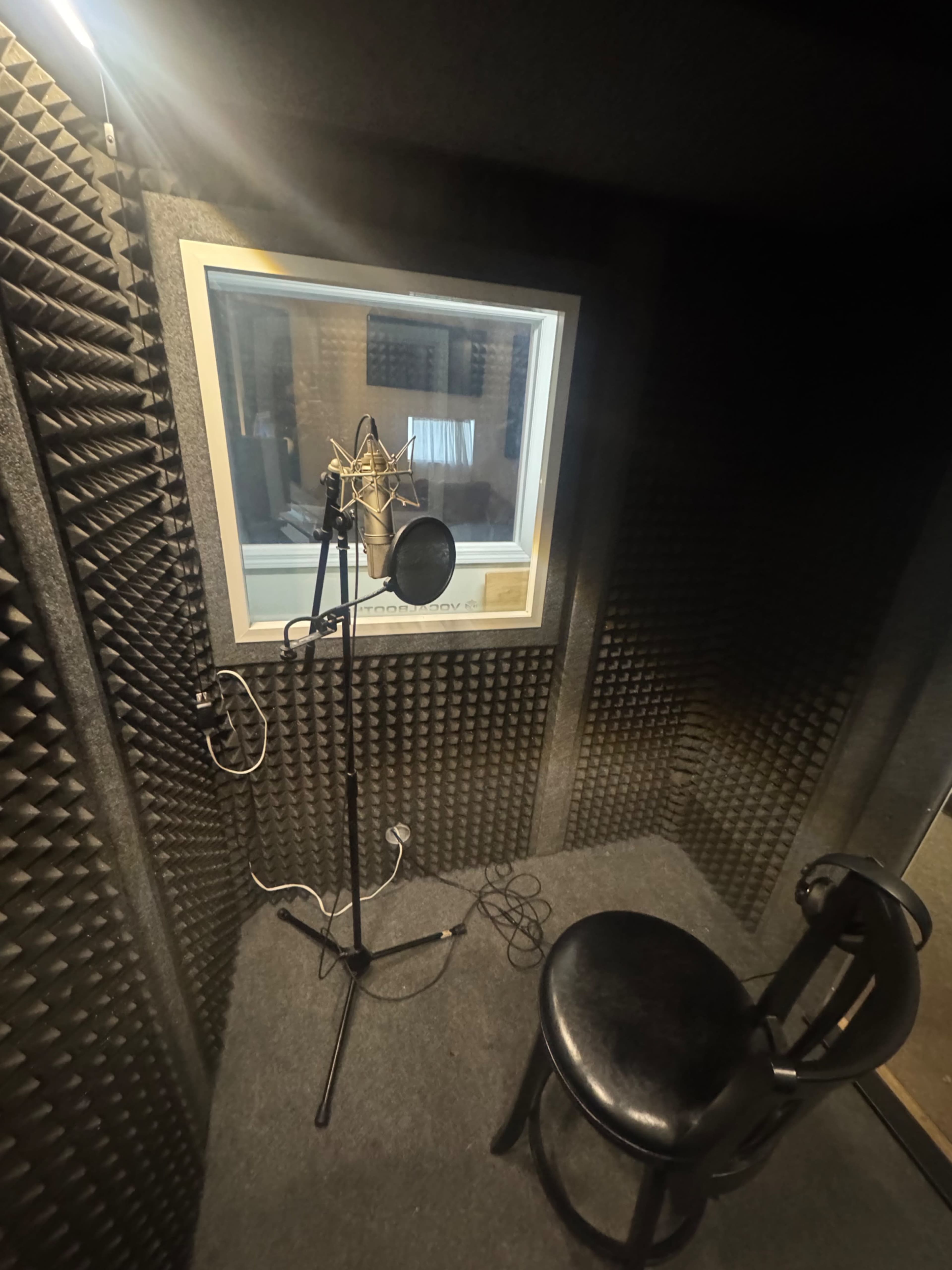 INDUSTRIAL STUDIO Image in Hempstead, Oceanside, NY