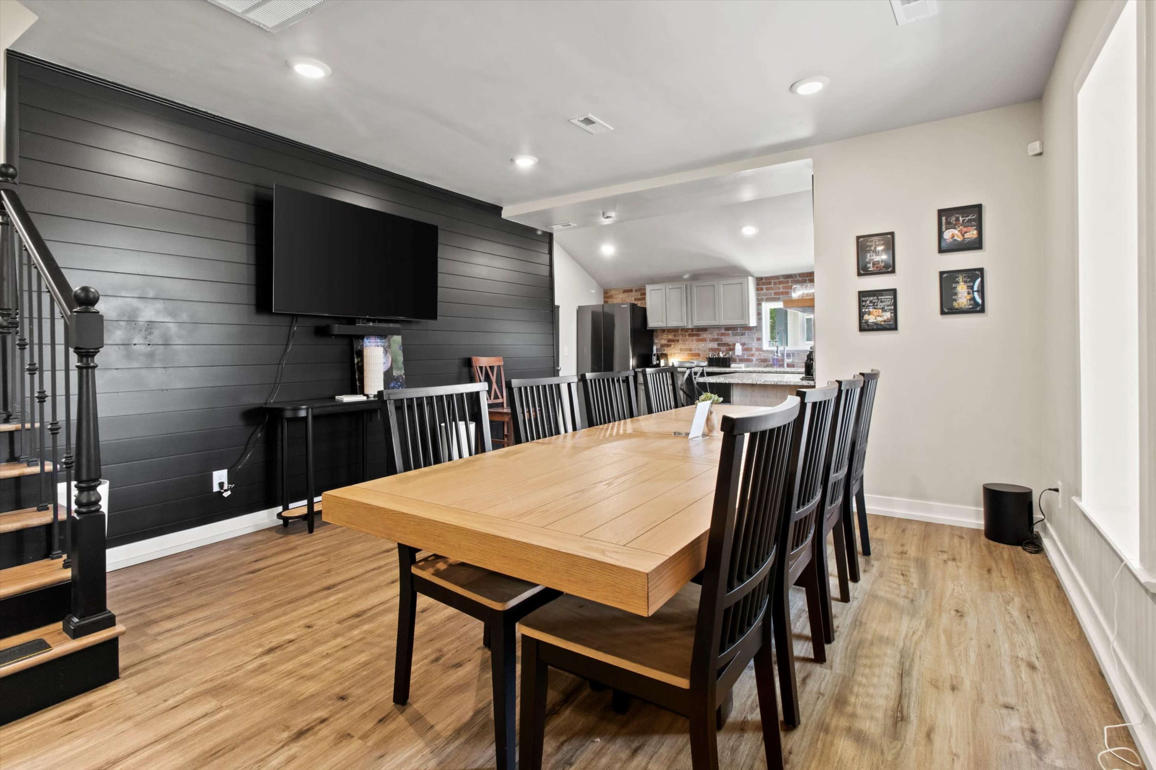 Versatile Home & Event Space Minutes to Legends Image in Edwardsville, Edwardsville, KS