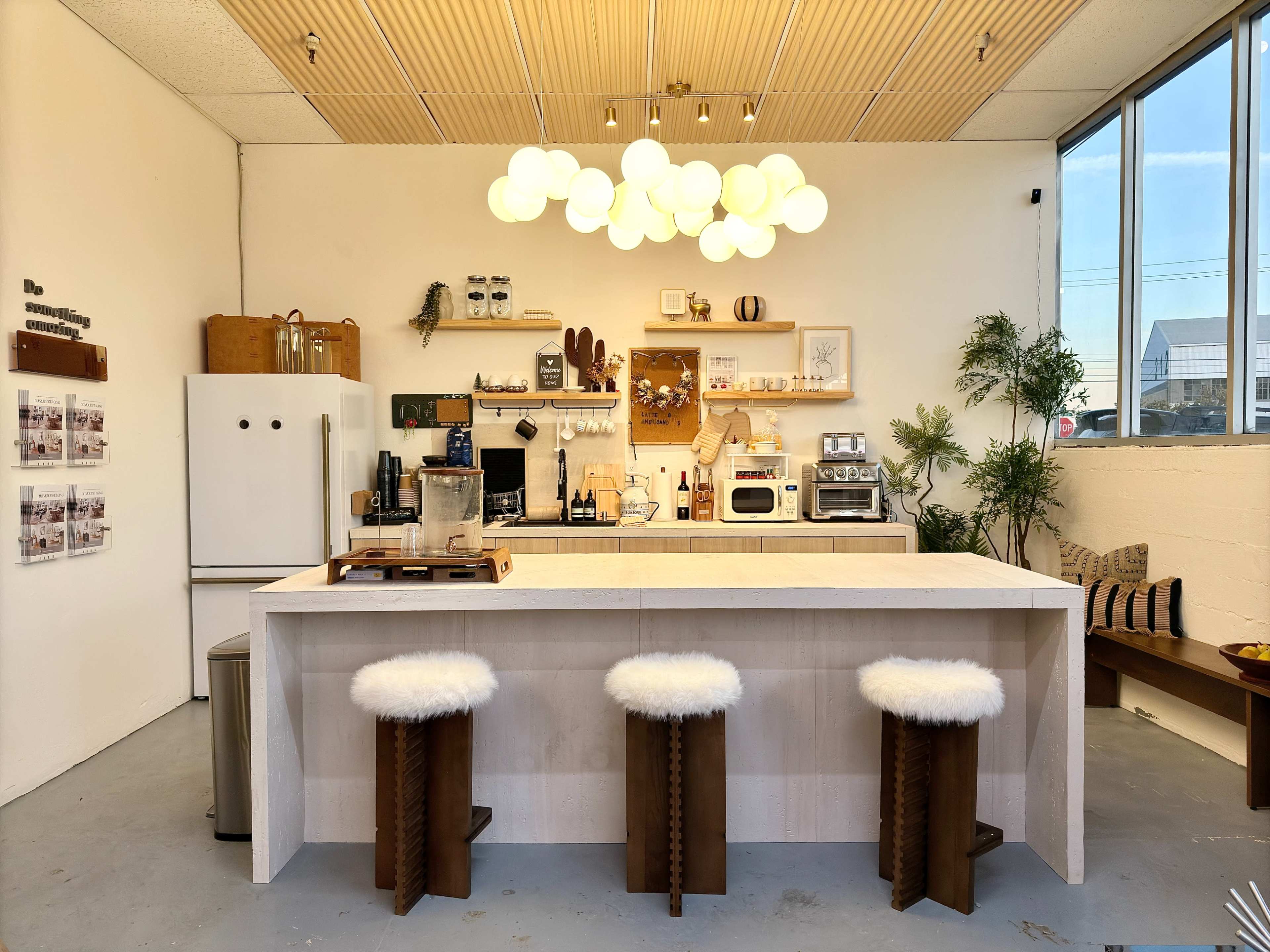 Modern Unique Studio with Bar Island Image in Lindenville, South San Francisco, CA