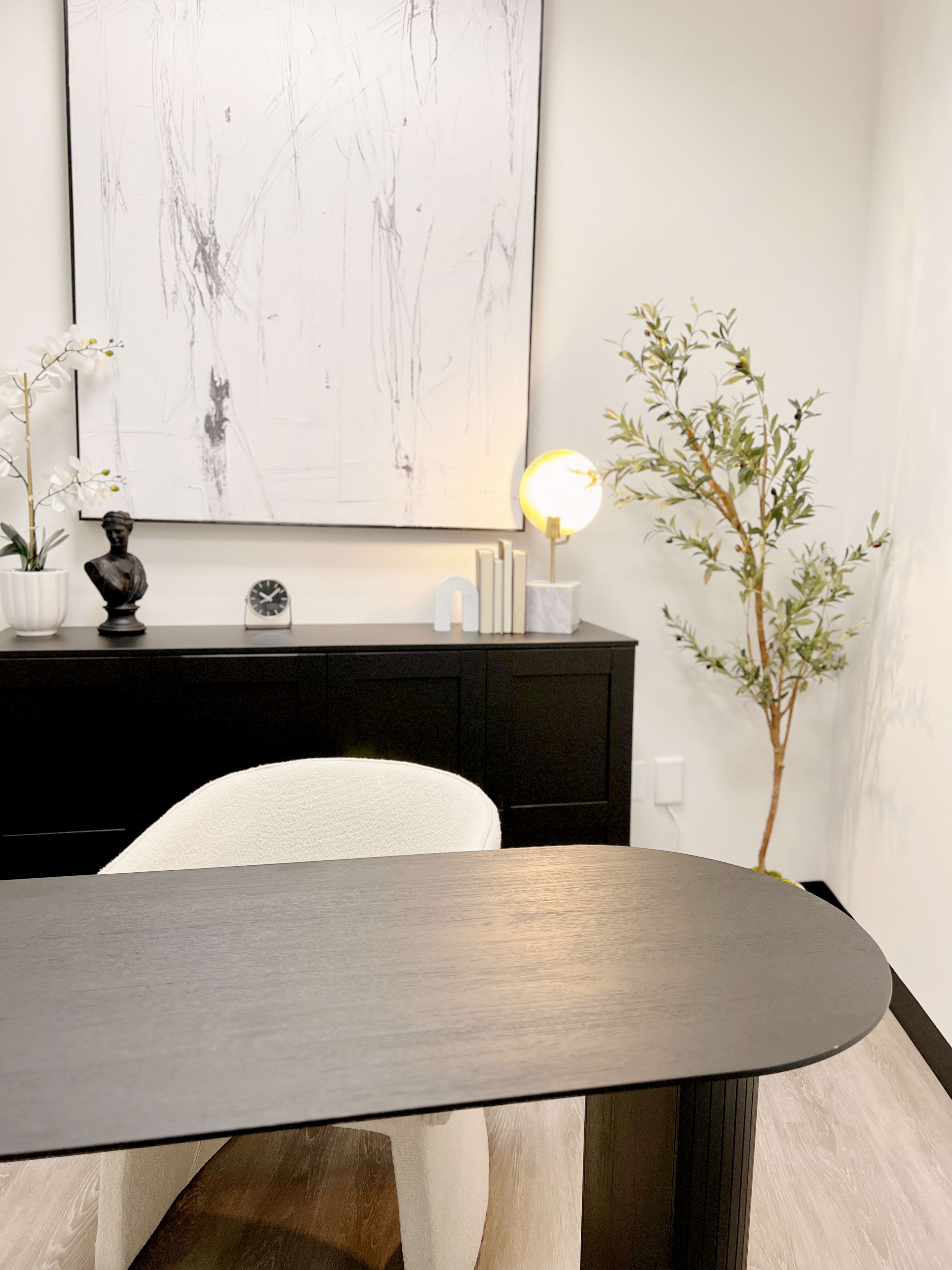 Charming, Versatile Leesburg Content Studio Image in , Leesburg, VA