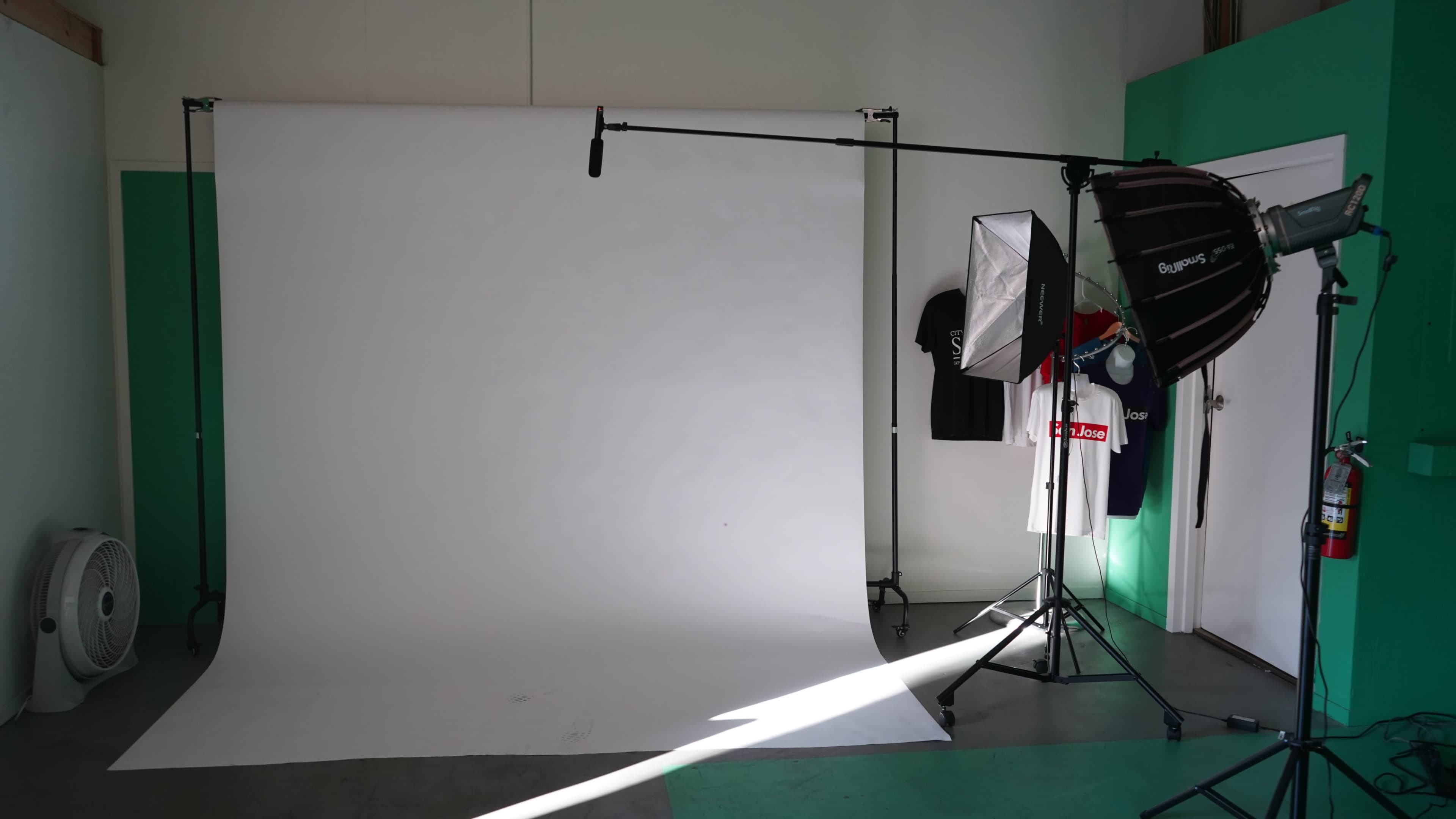 photo/video studio with green screen walls and floor Image in The Plant, san jose, CA
