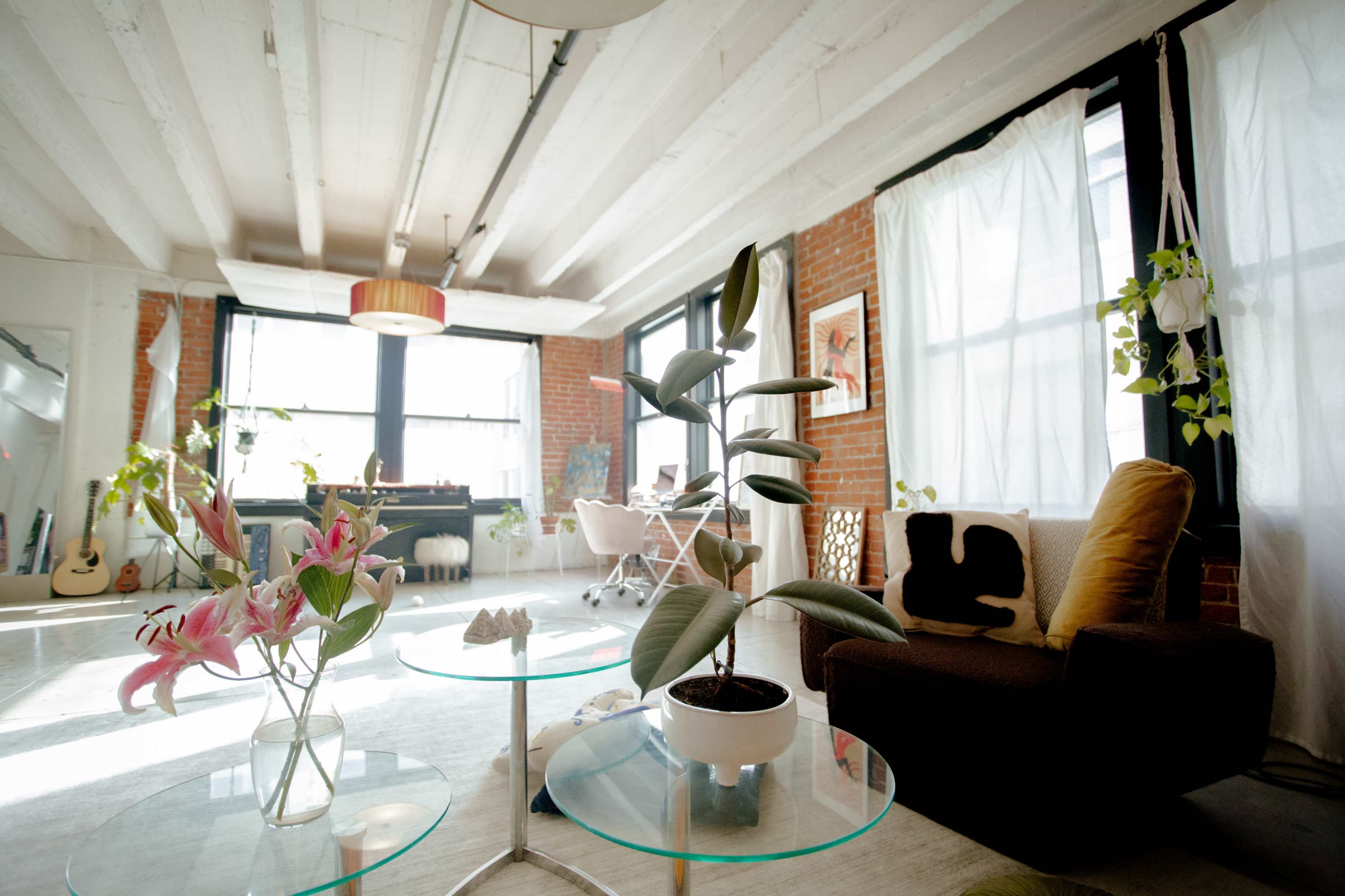 Eclectic Downtown Artist Loft Image in Central LA, Los Angeles, CA