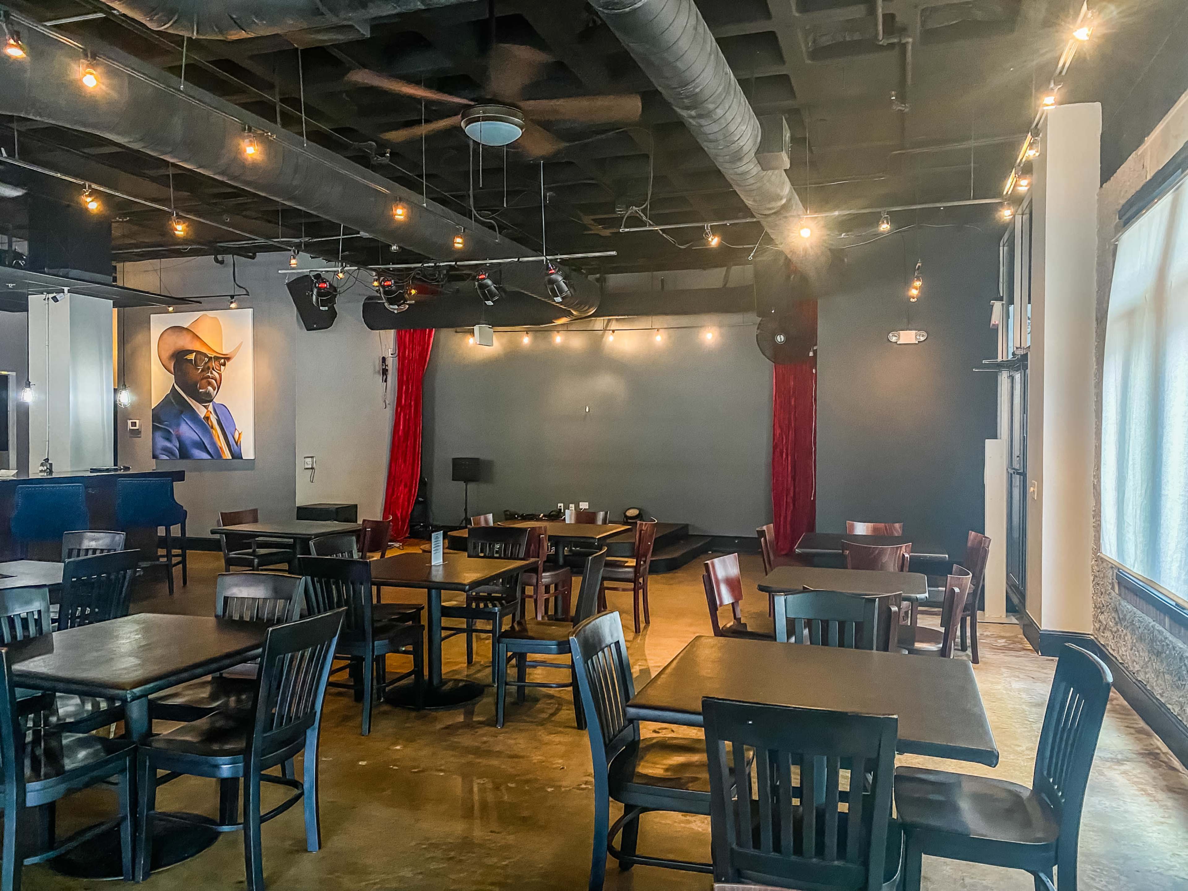 Stylish Bistro Space with Modern Charm Versatile Dining & Event Venue Chic Restaurant Setting for Gatherings Cozy Yet Elegant Event Space Modern Bistro Vibes for Any Occasion Intimate Space with a Trendy Touch Warm & Inviting Venue for Celebrations Image in Cedars, Dallas, TX