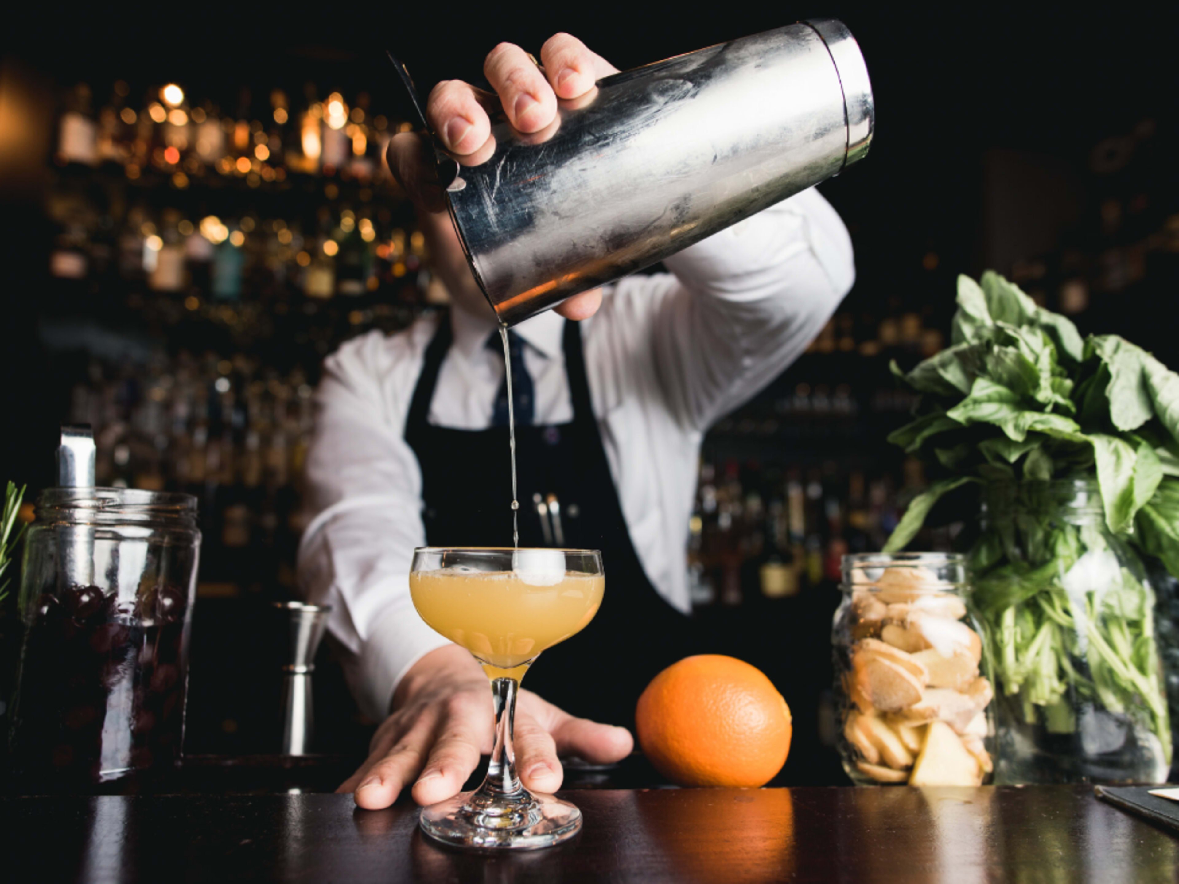 Bar Service Open Bar: Wine and Beer