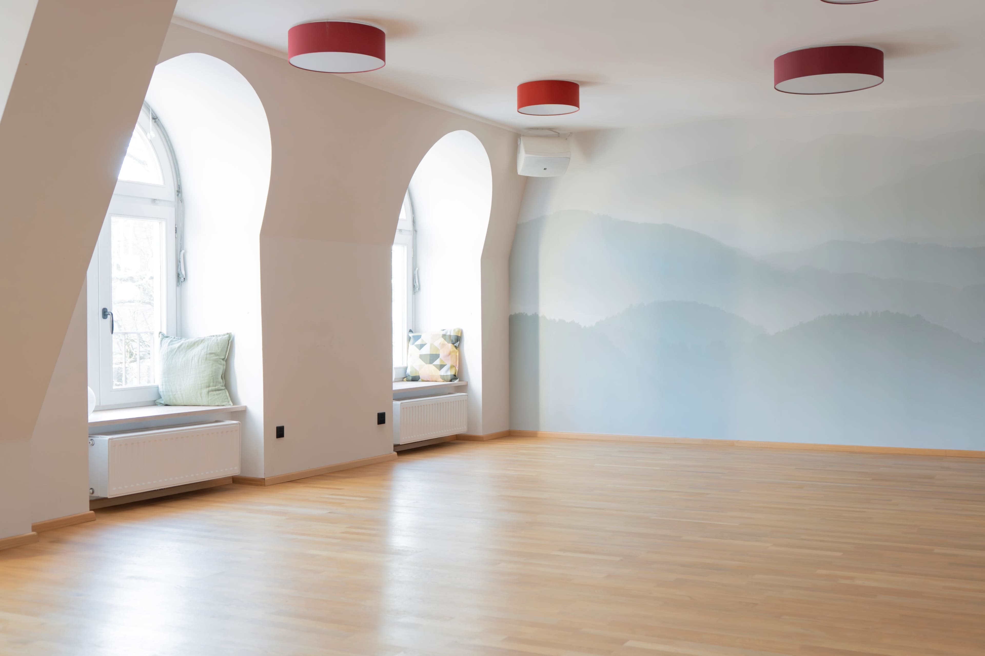 Raumvermietung im Herzen von Blankenese, Dein Studio für Seminare, ganzheitliche Bewegungskurse,  Weiterbildungen und für alle die einen Raum suchen. Image in Blankenese, Hamburg