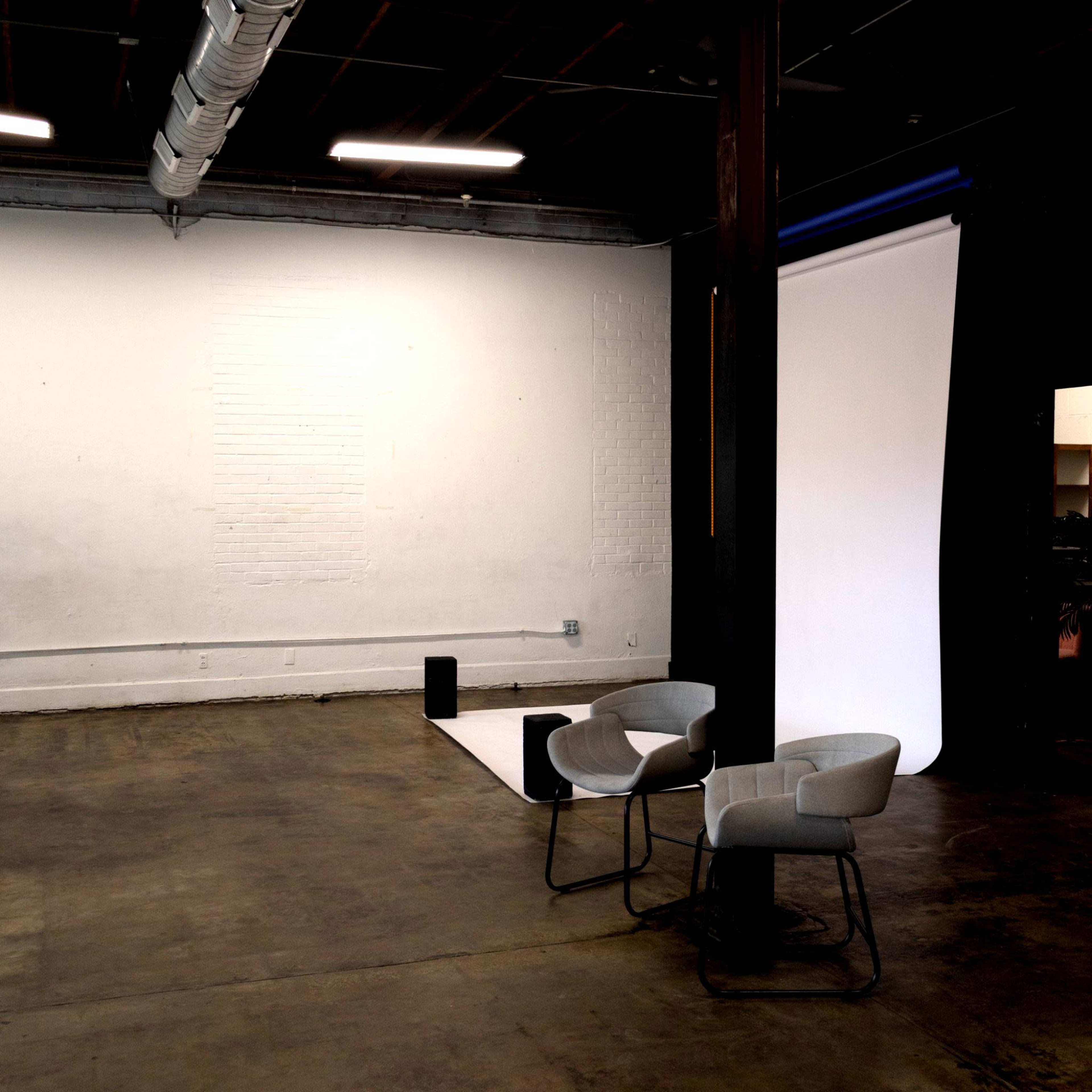 ✨ Saint Charles Studio is a bright, open creative space in East Downtown Houston — ideal for events, co-working, photography, and content creation. Image in Downtown Houston, houston, TX
