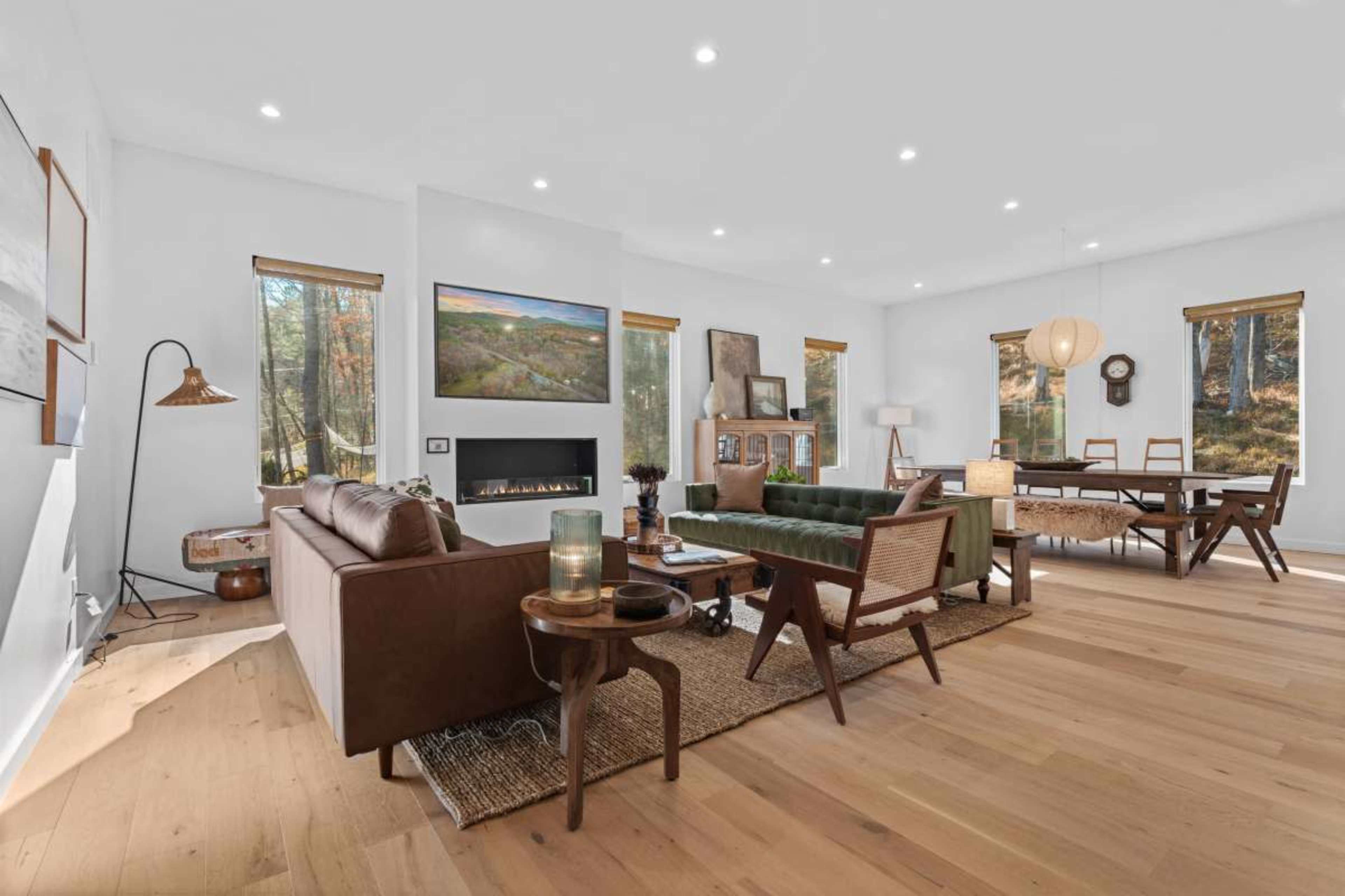 Light filled, airy, open, newly built contemporary Woodstock retreat with mountain views, pool, hot tub, sauna, fire pit,  & gym Image in Woodstock, Woodstock, NY