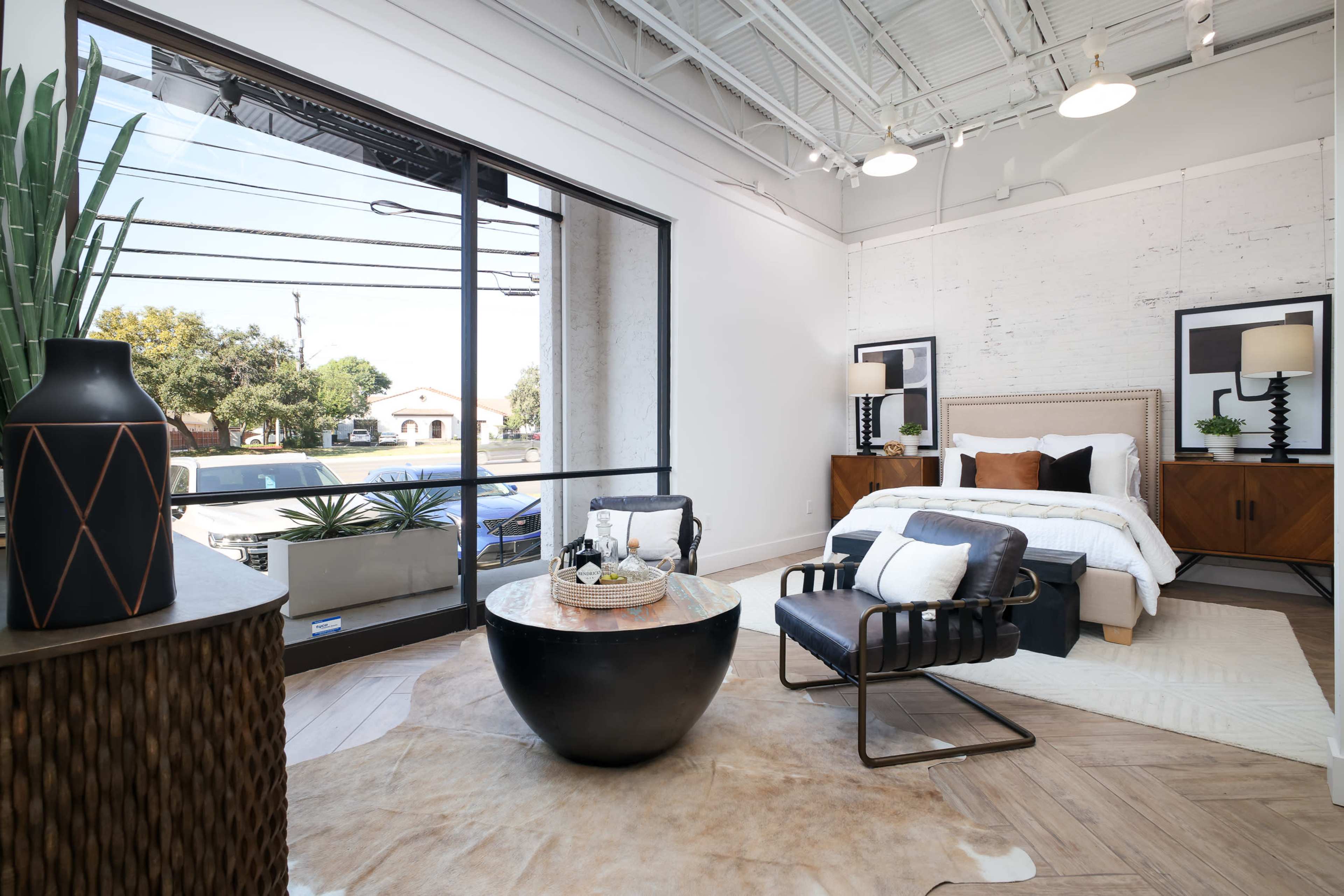 High End Interior Design Studio Space with Multiple Sets Image in Northwest Side, San antonio, TX