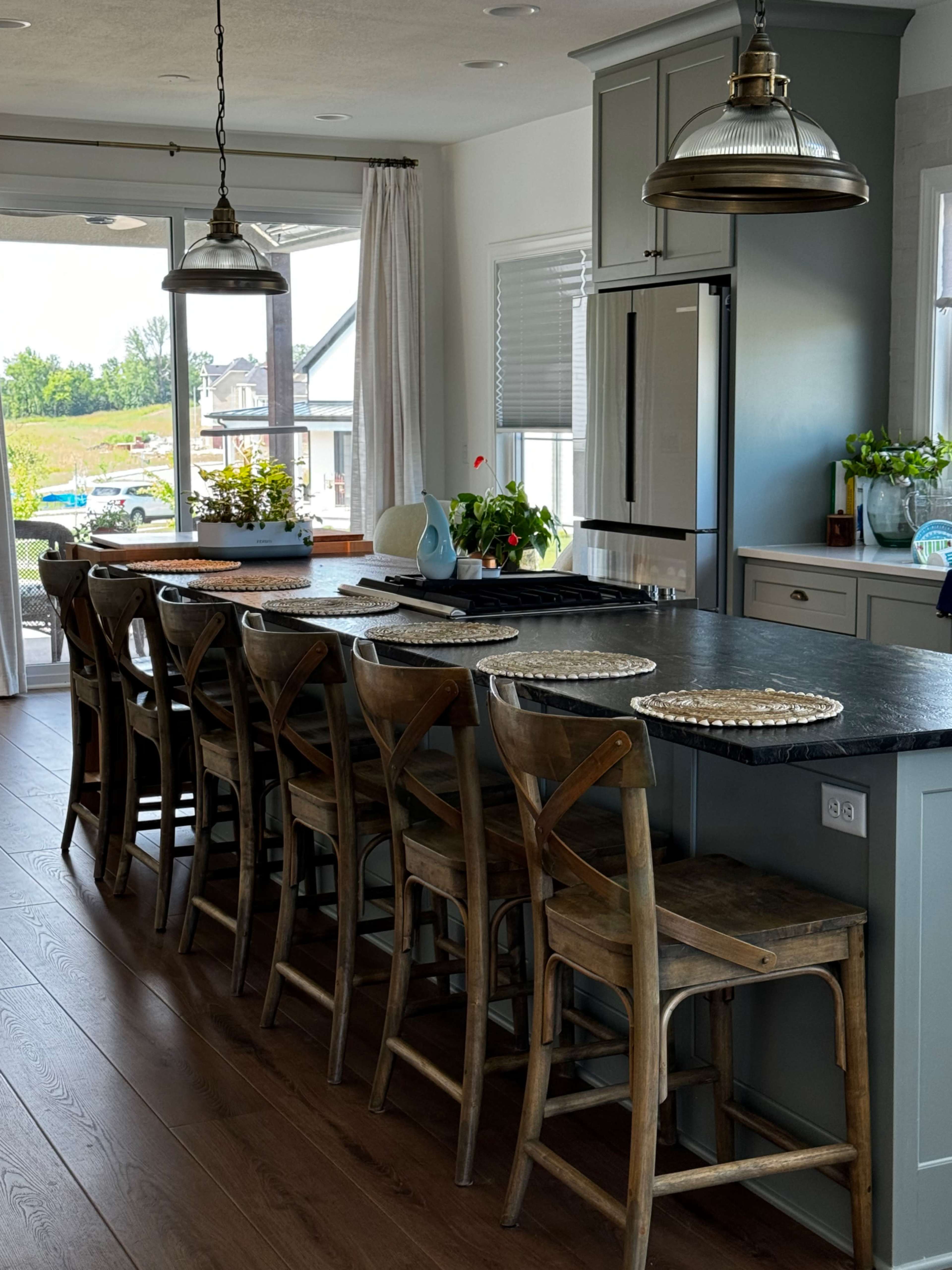Luxurious Waterview Corner-Lot Home with Rooftop Deck & Historic Views – Ideal for Film, Events & Cooking Shows Image in Prairie Township, Lee's Summit, MO