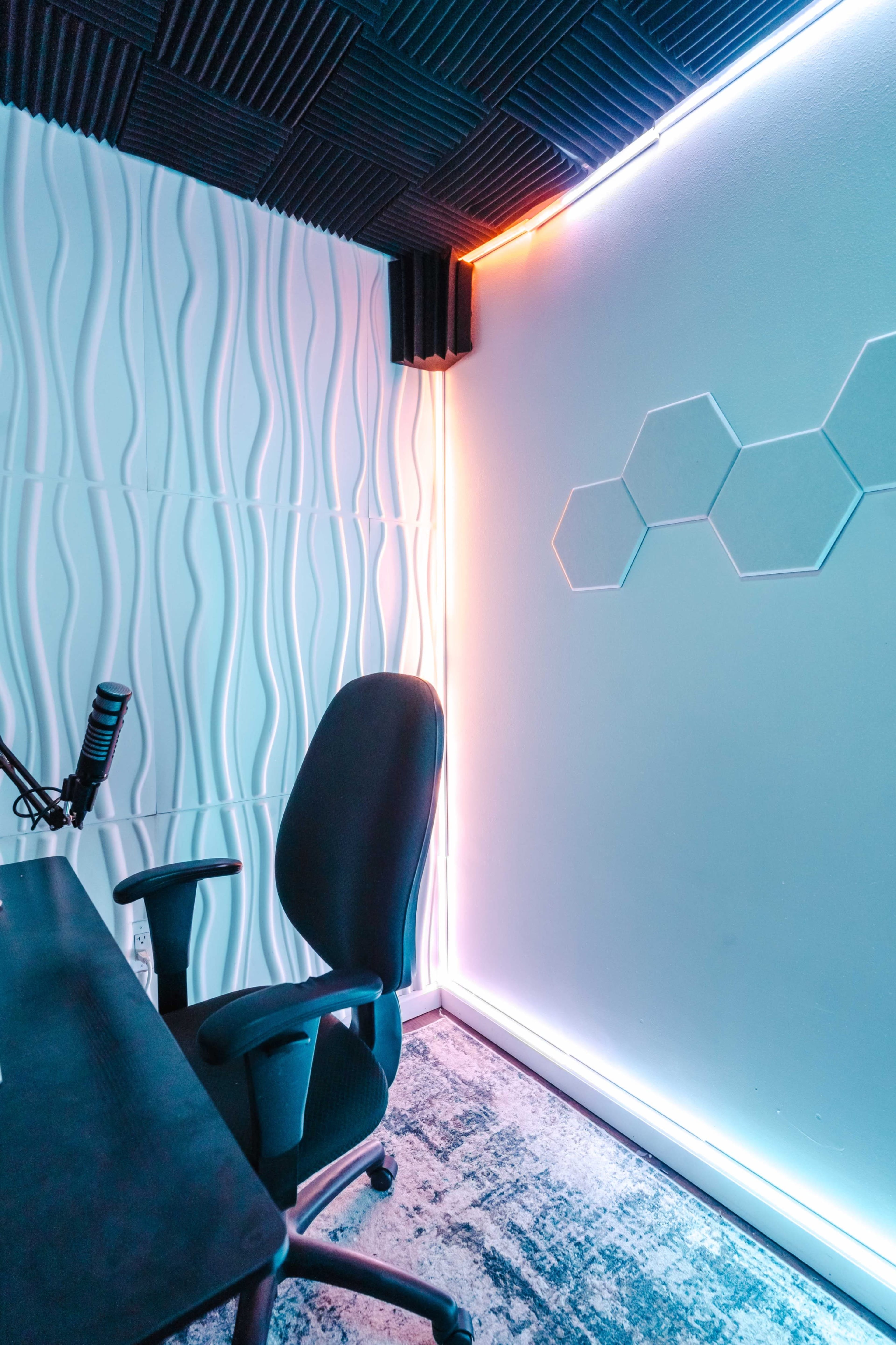 A modern, fully equipped podcast studio in Rockville—walking distance from the Rockville Metro—ready for high-quality audio and video recording. Image in Rockville, Rockville, MD