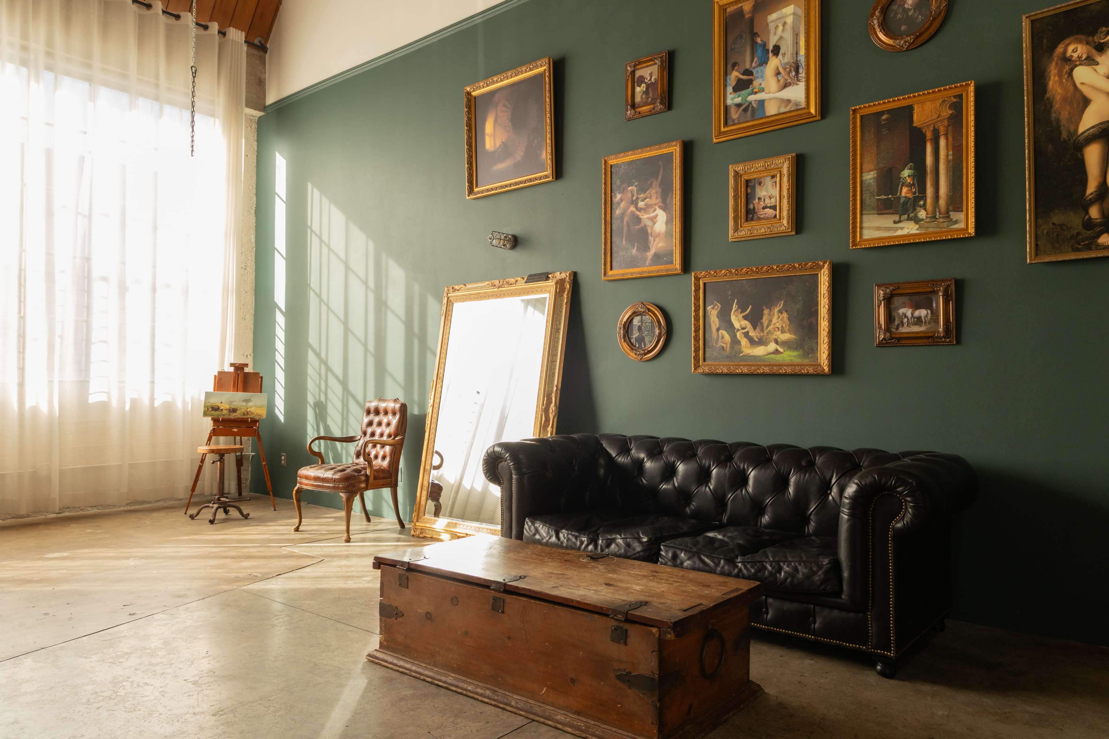 DAYGLOW STUDIOS - Natural Light Studio Image in Central LA, Los Angeles, CA