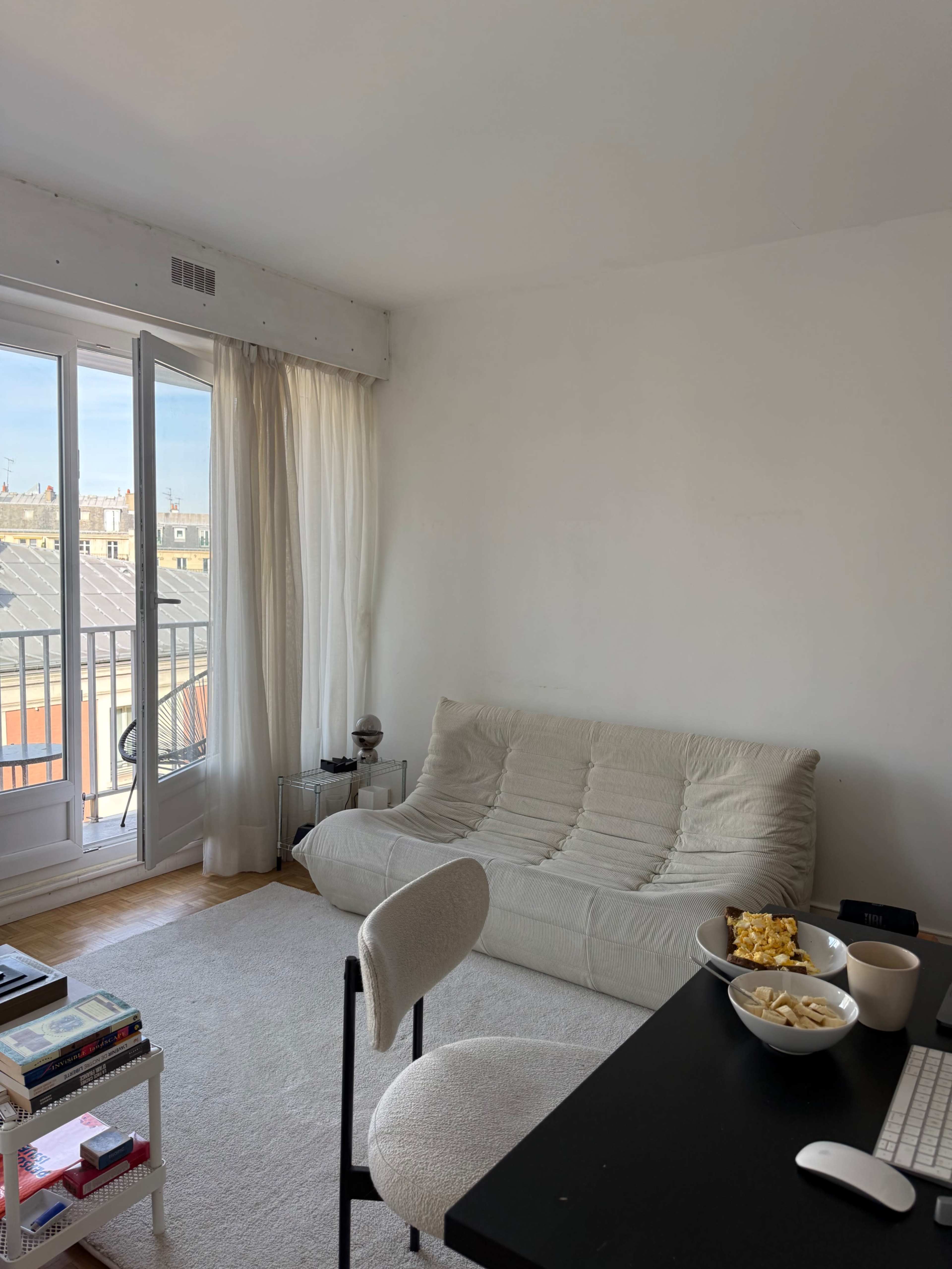 Studio photo lumineux et minimaliste - Paris Image in Plaine-Monceau, Paris