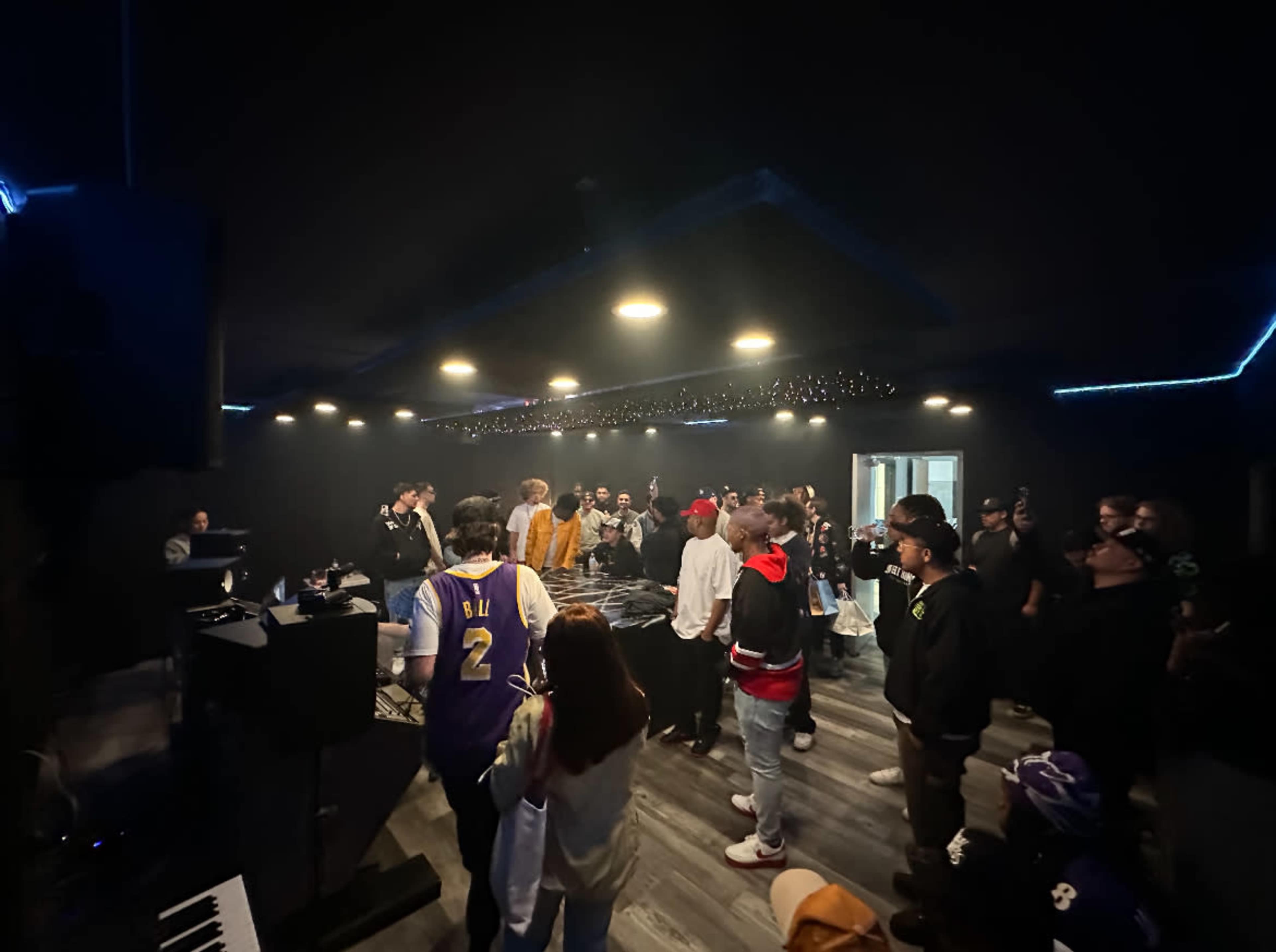 Spacious Luxury Recording Studio with top equipment Image in Central LA, Los Angeles, CA