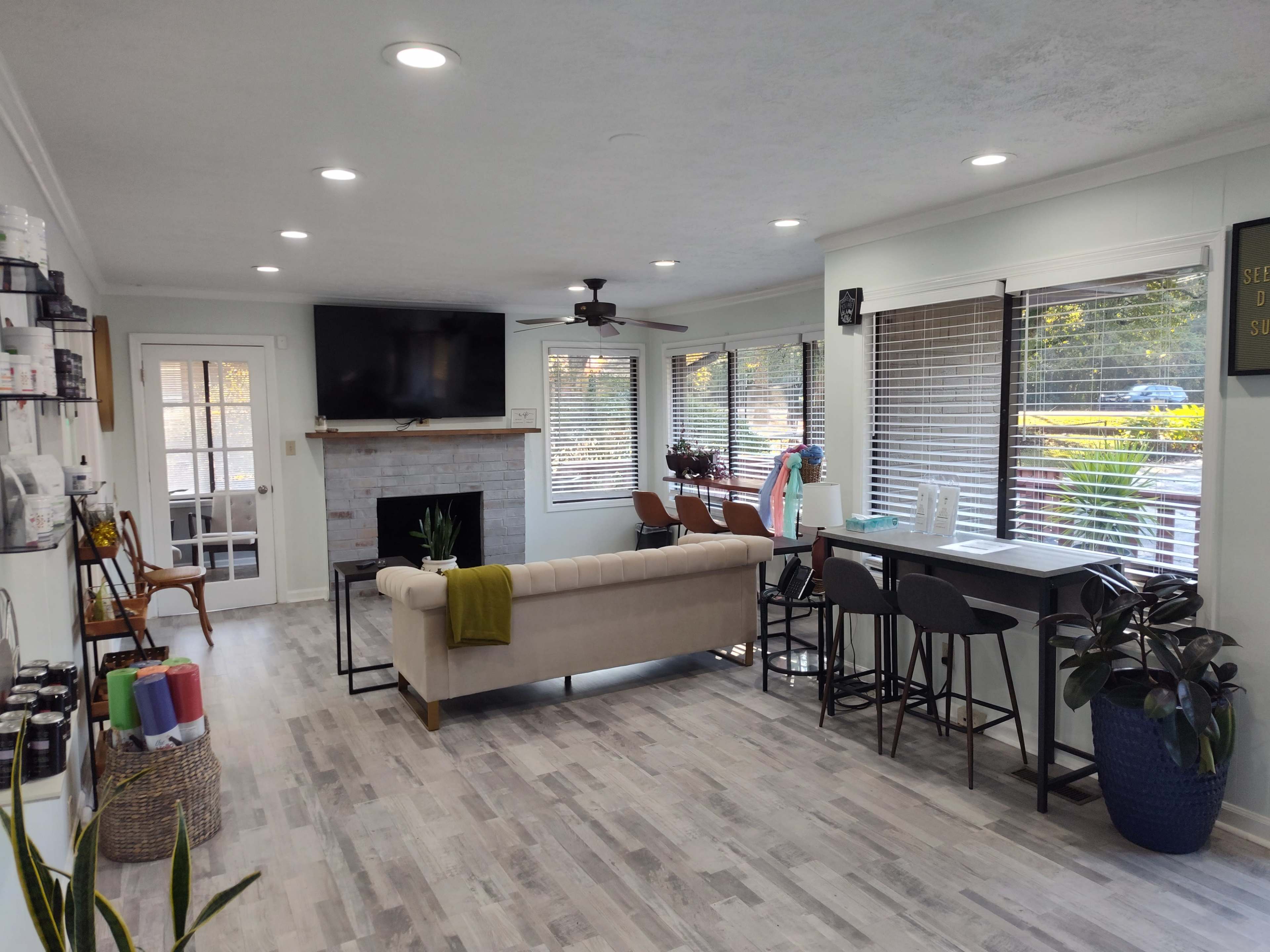 Multi Use office and meeting spaces with a laid back vibe. This space is perfect for meetings, brainstorming sessions and group gaming.  Nurture your well-being while you grow your brand. Image in Lithia Springs, Lithia Springs, GA